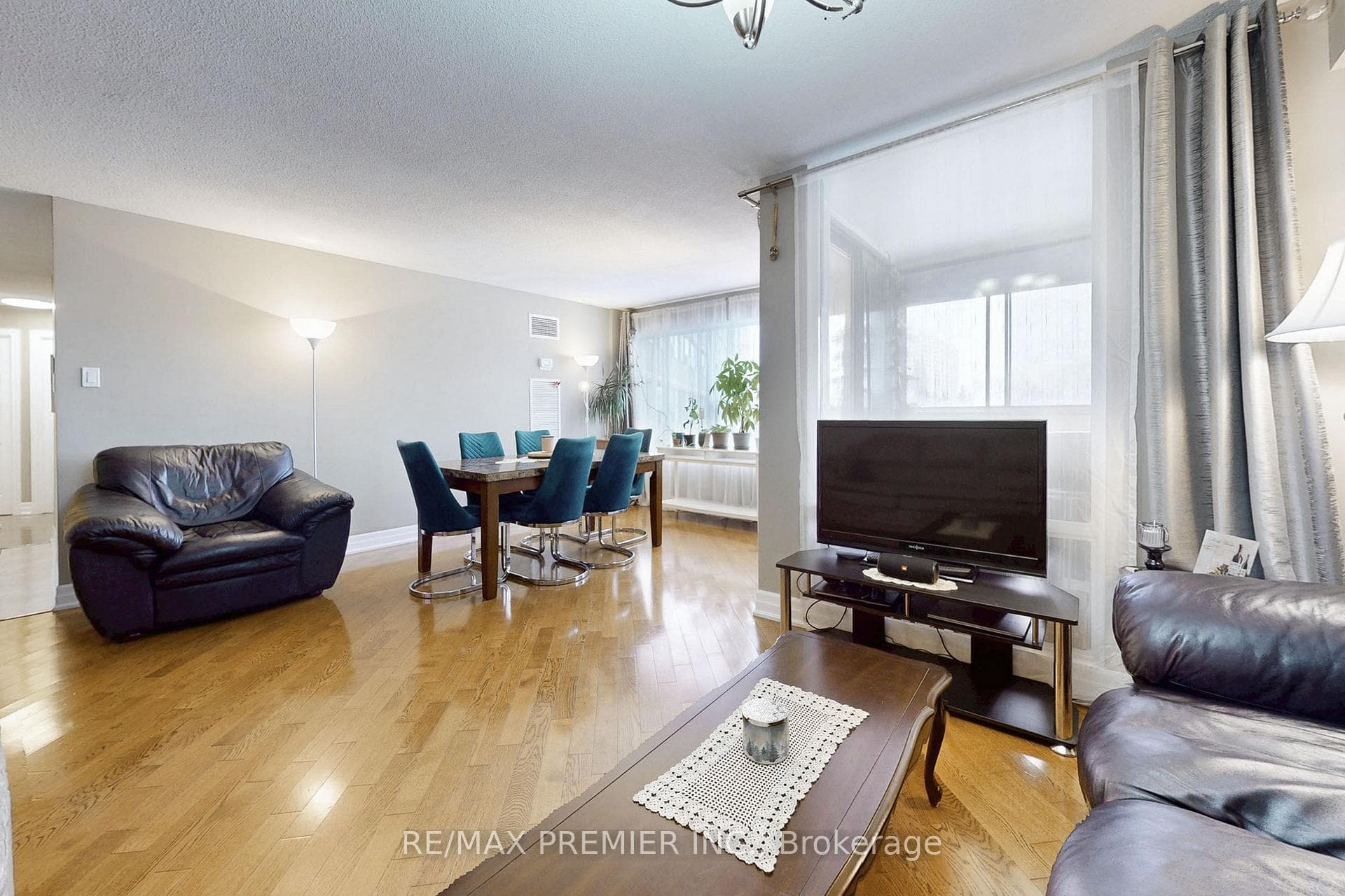 475 The West Mall N/A Unit 413 photo 6