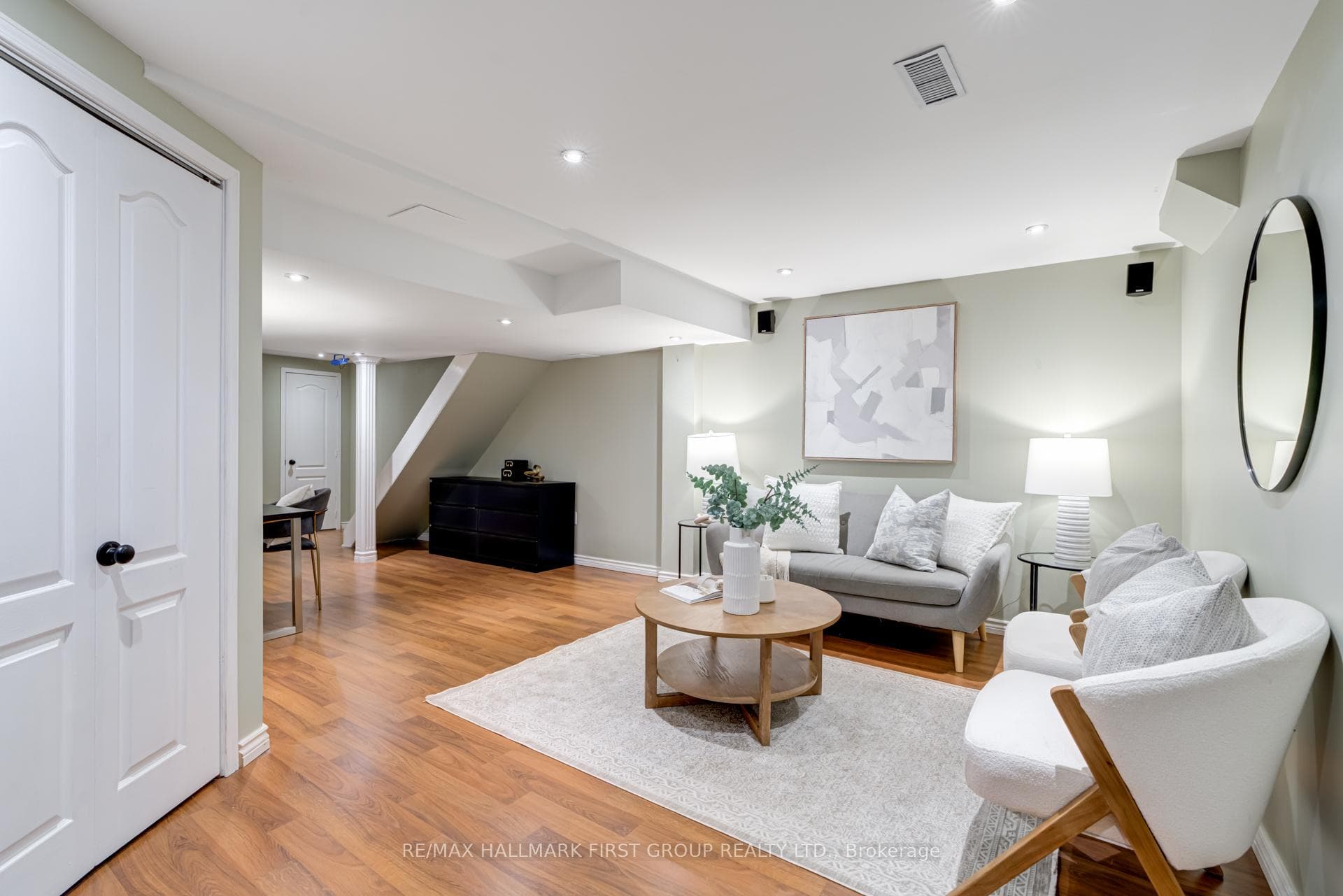 56 Armitage Crescent photo 23