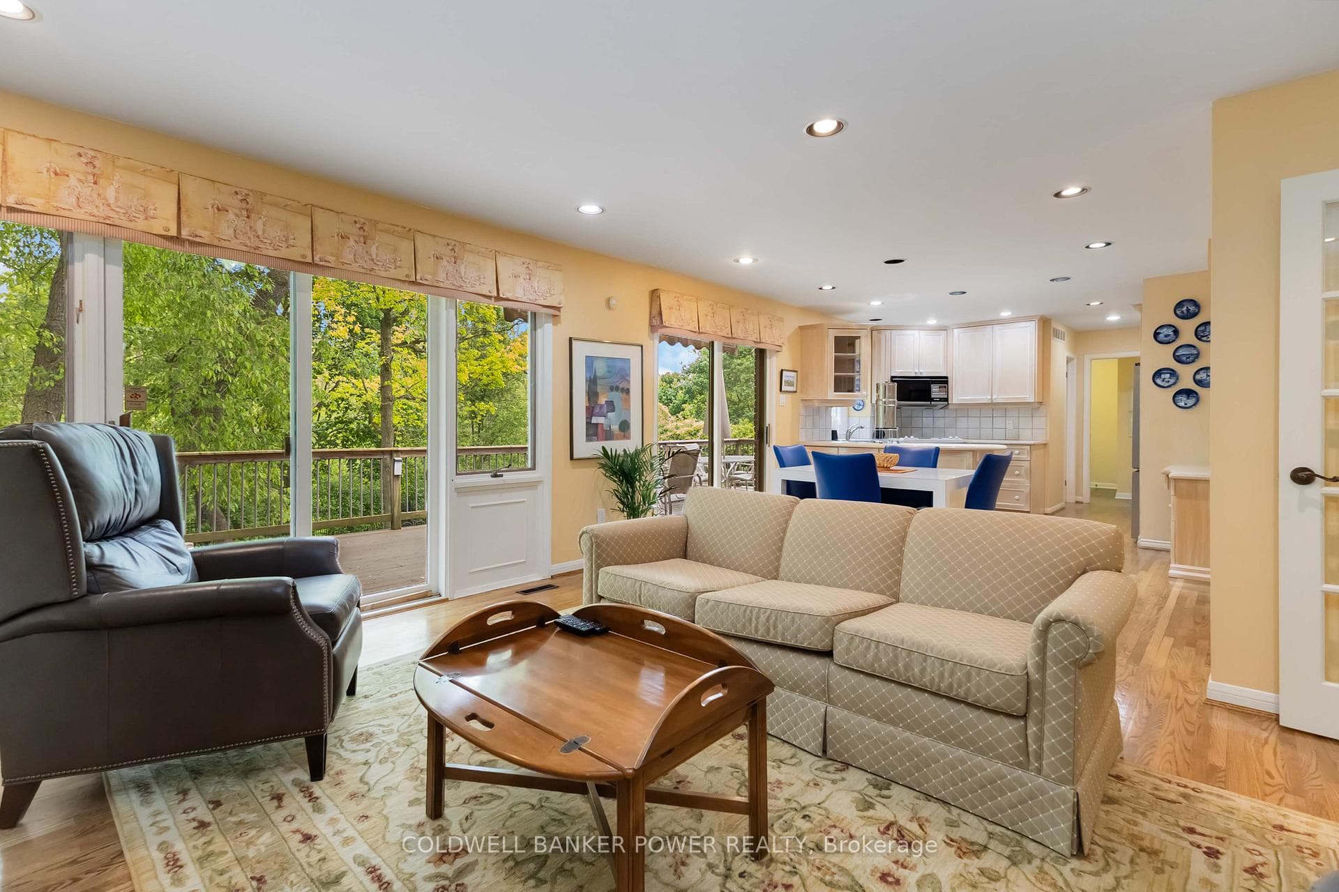 41 Hampton Crescent photo 14