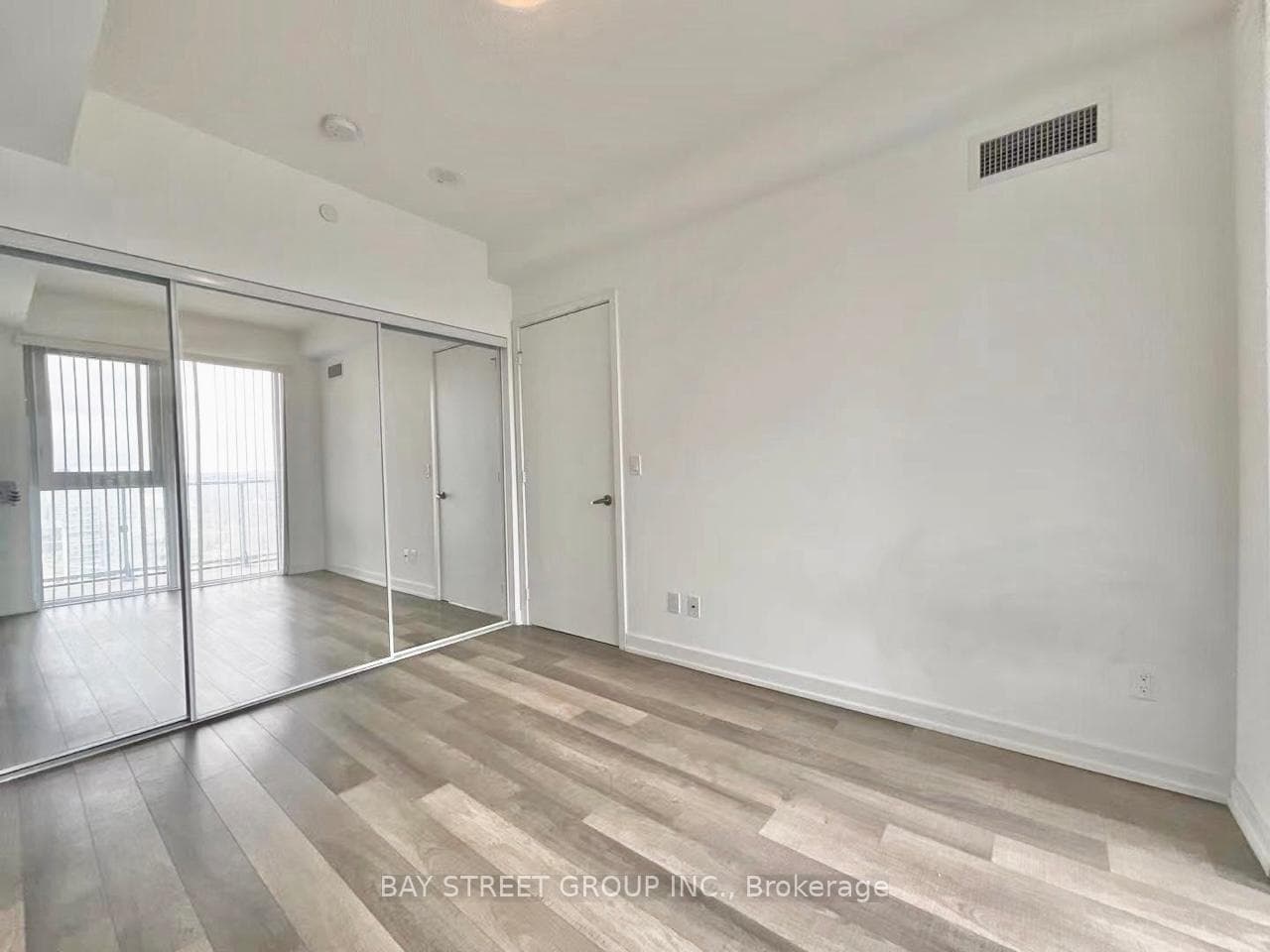 5180 Yonge Street Unit 2103 photo 12