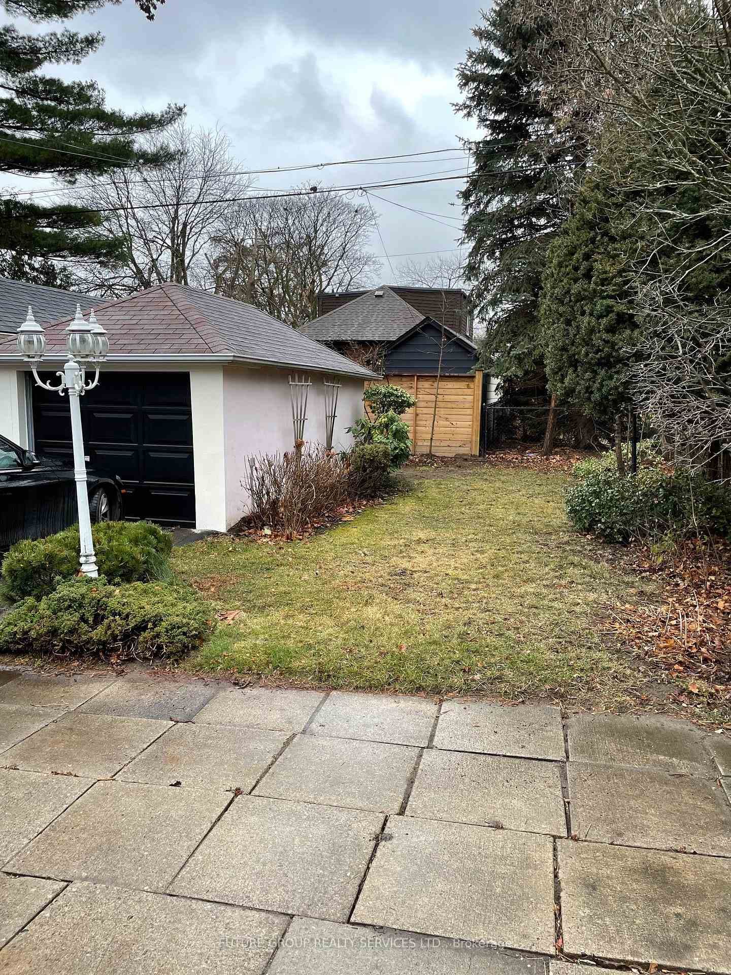 62 Cliveden Avenue photo 2