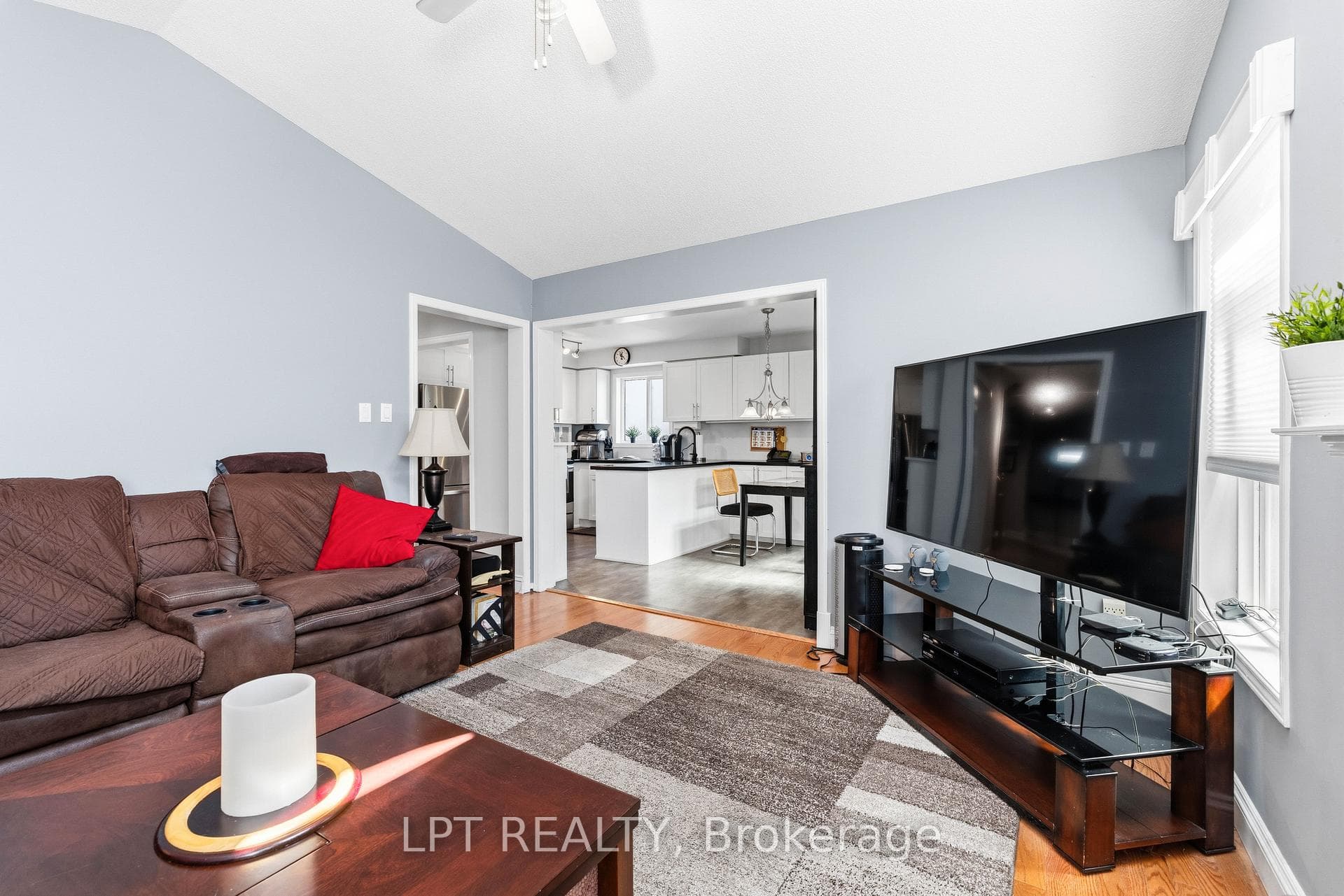8 Burnaby Drive photo 11
