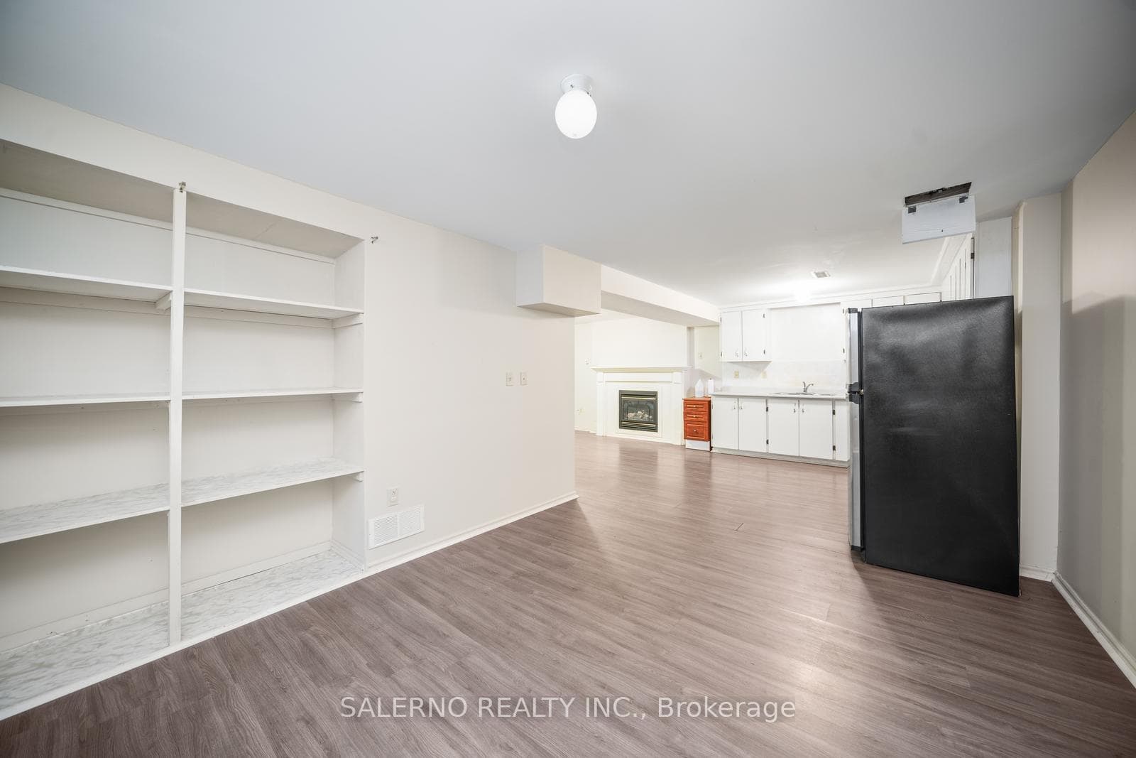 37 Monterey Road photo 35