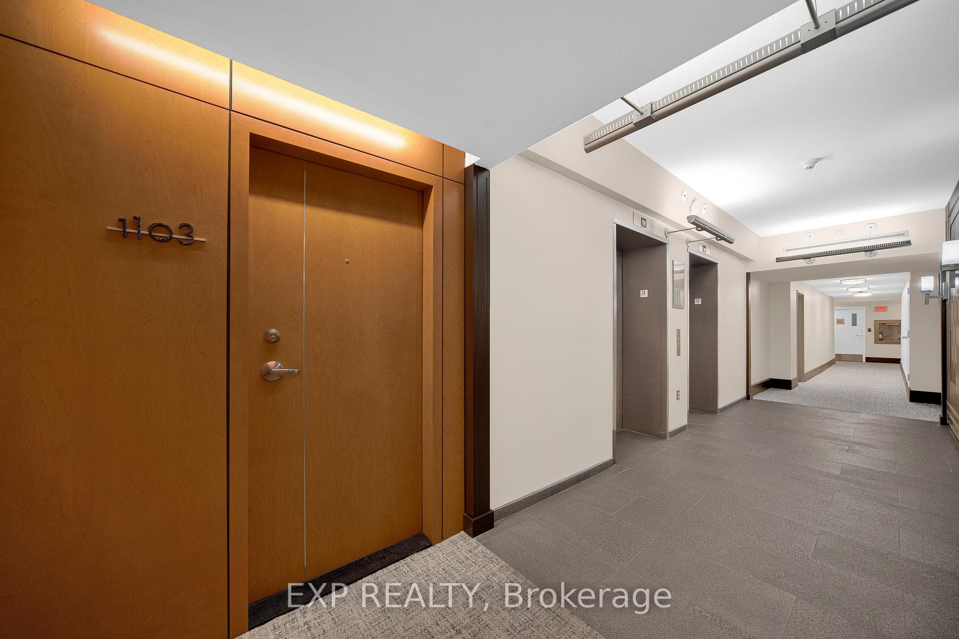 90 George Street Unit 1103 photo 4