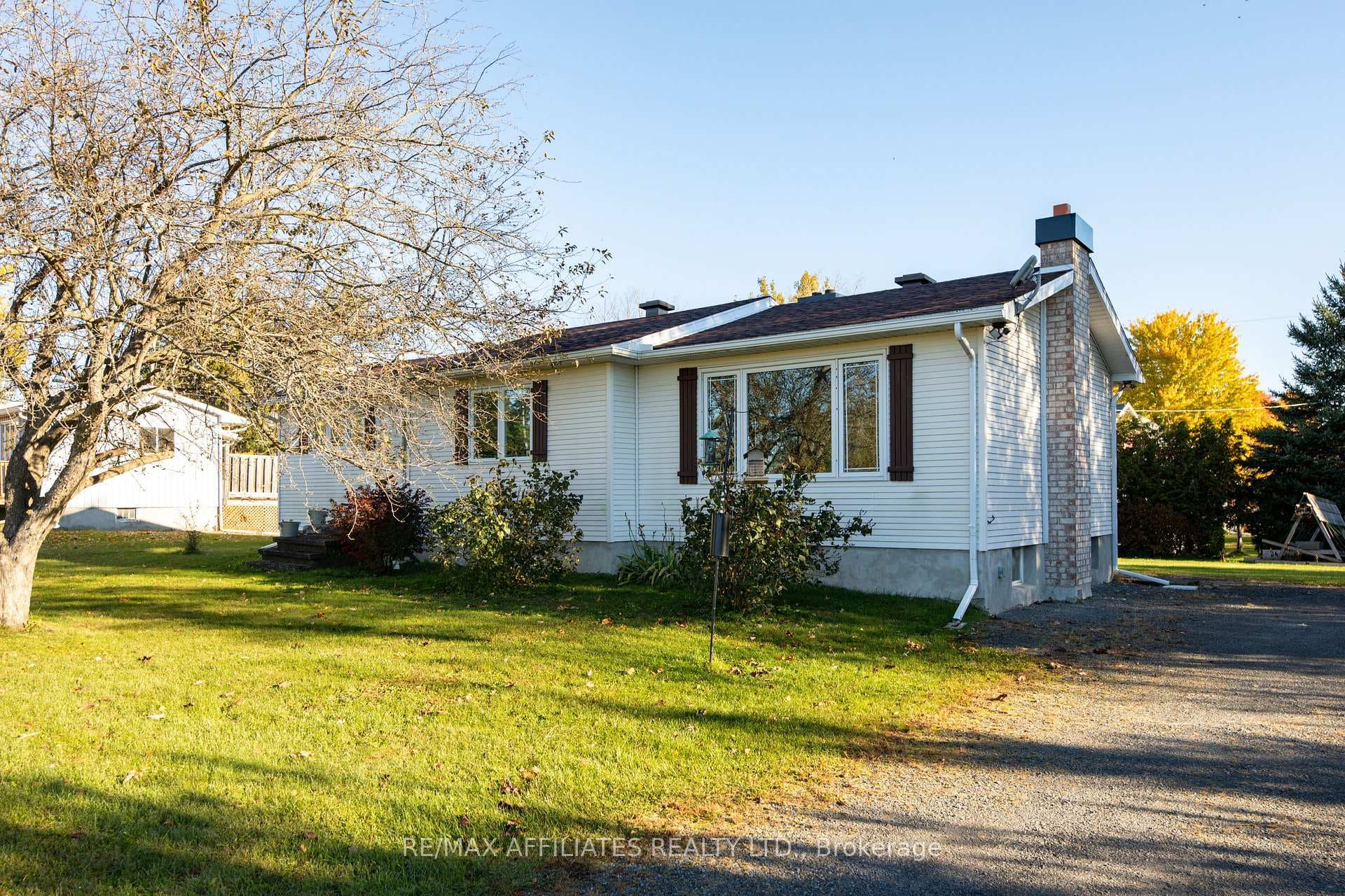 935 County 44 Road photo 3
