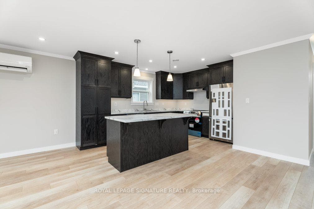 18 Briar Wood Place photo 13
