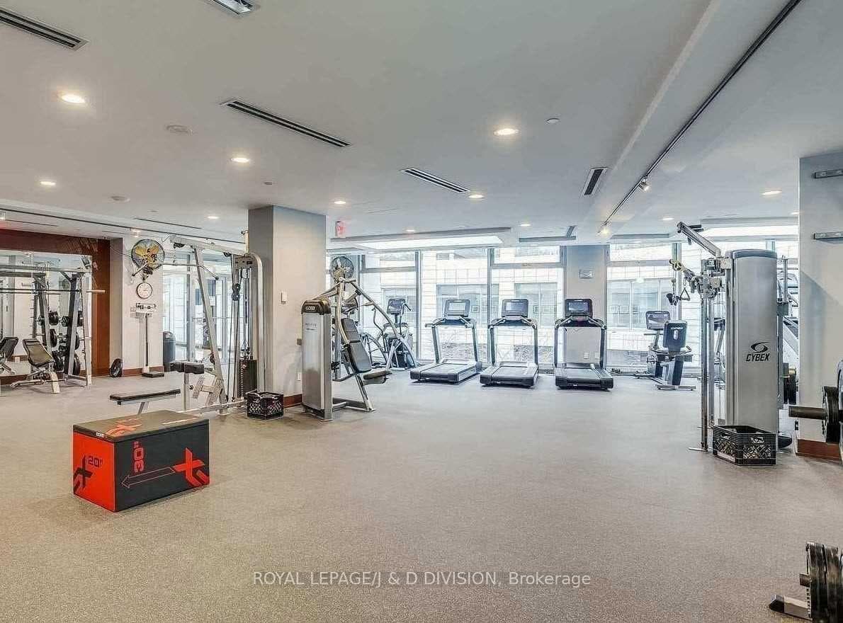 2181 Yonge Street Unit 1111 photo 15