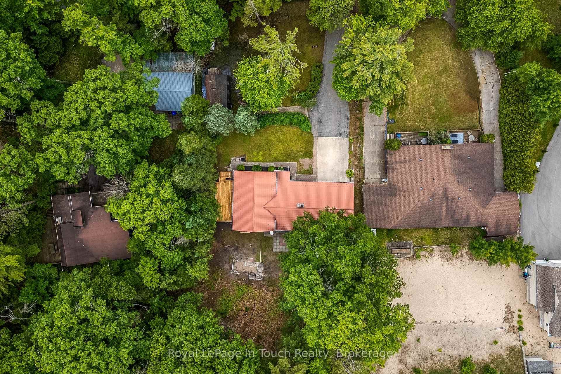 487 Tiny Beaches Road photo 37
