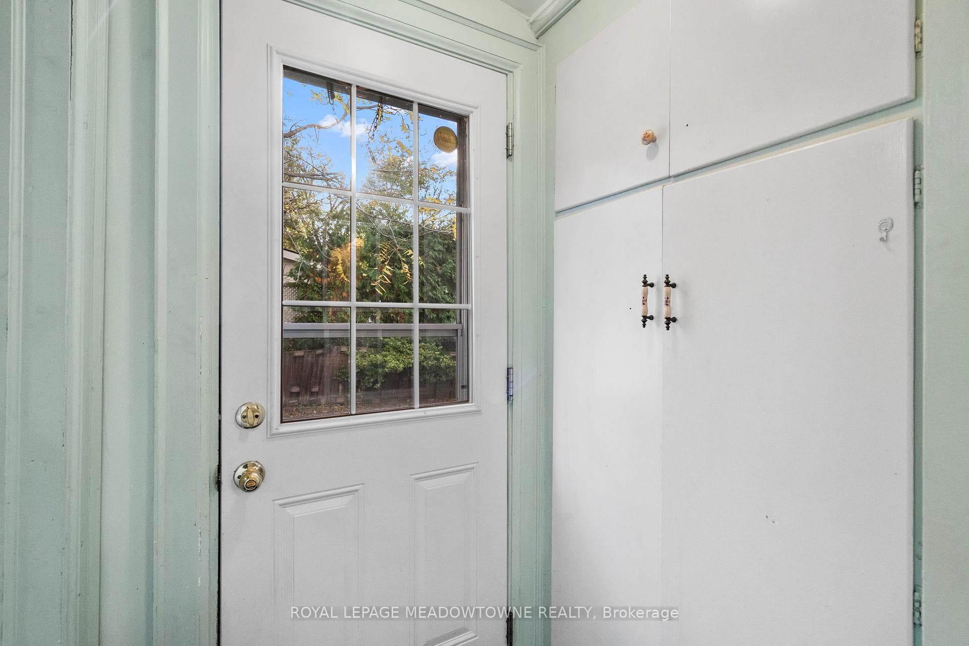 229 Queen Street photo 24