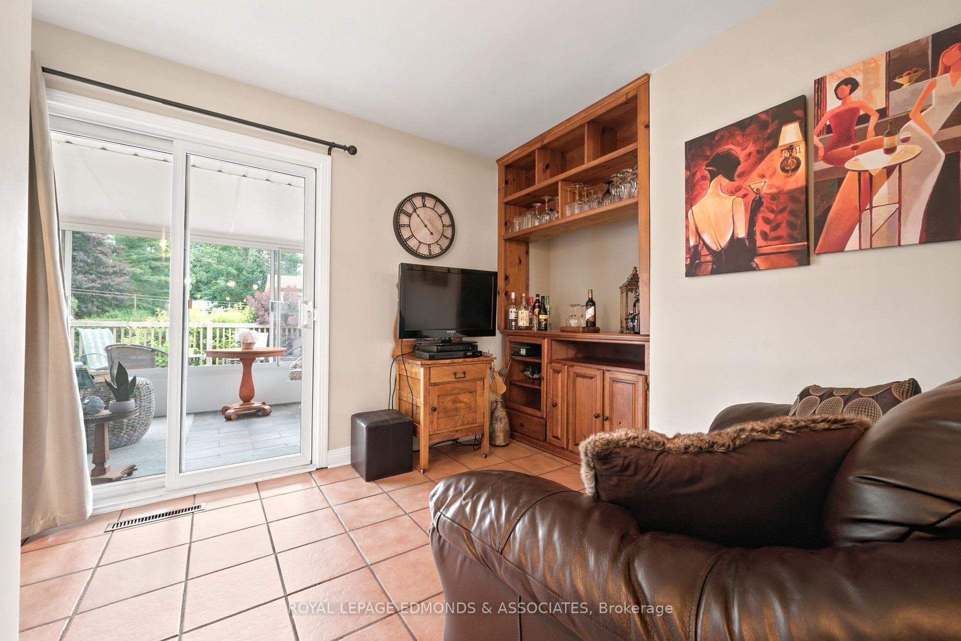 532 Herbert Street photo 20