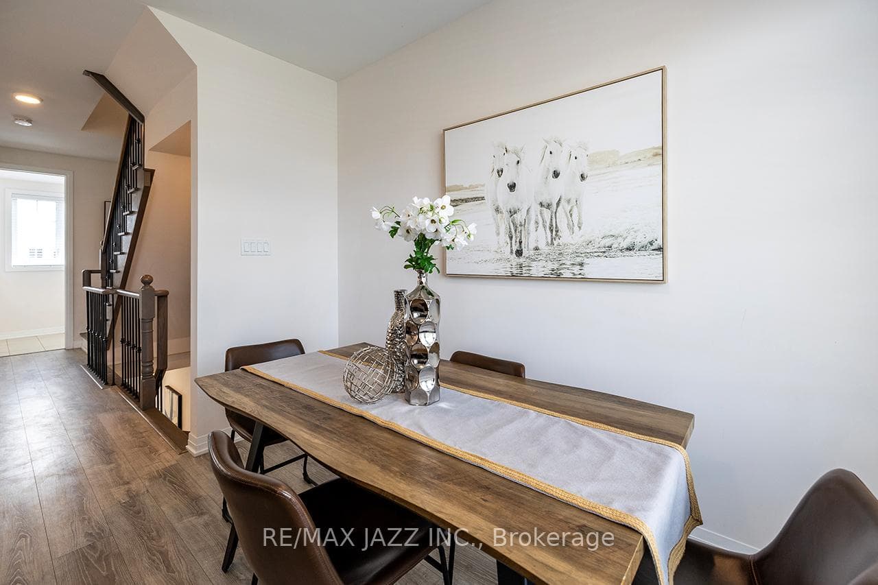 74 Ambereen Place photo 20