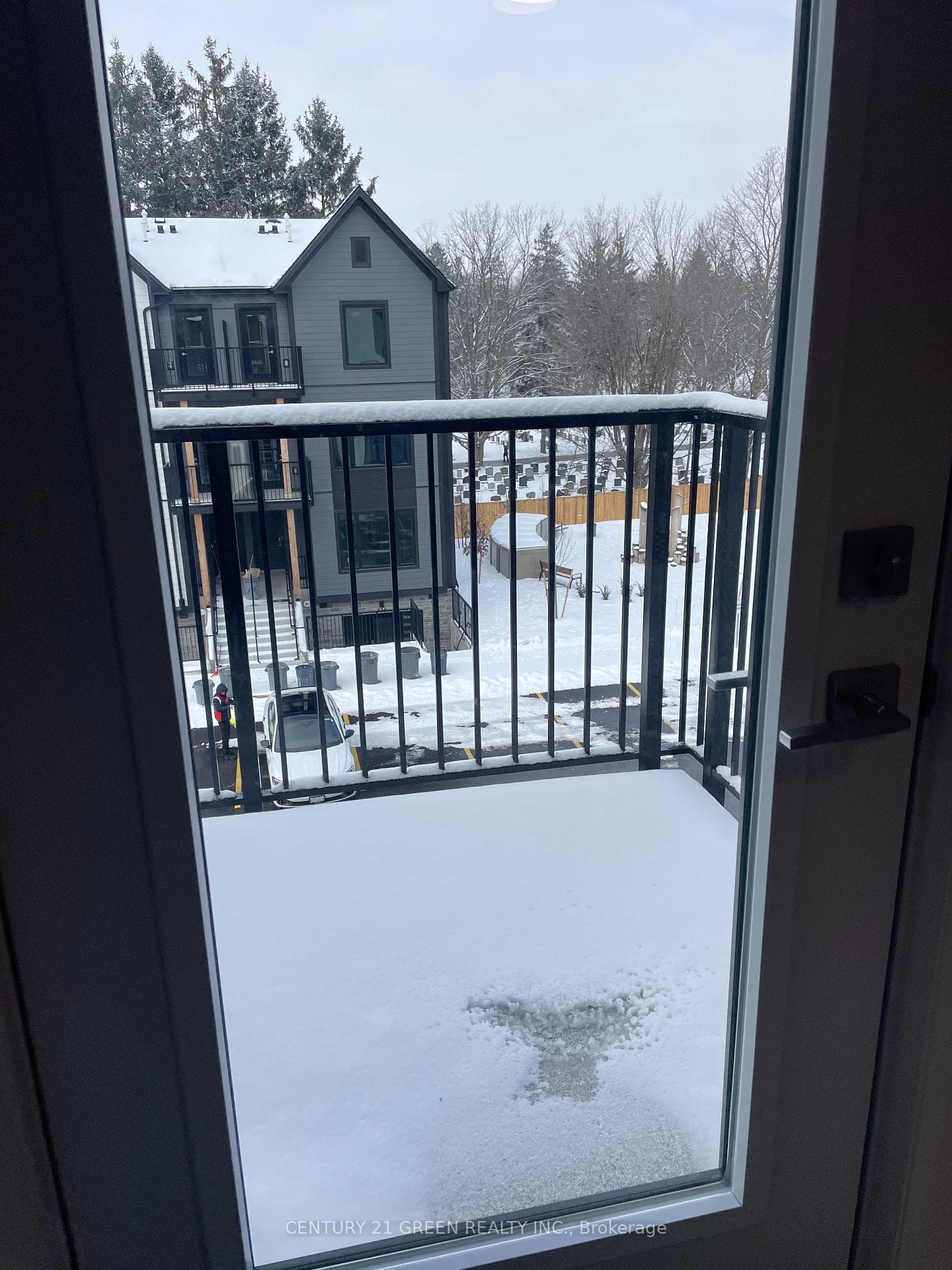 708 Woolwich Street Unit 219 photo 17