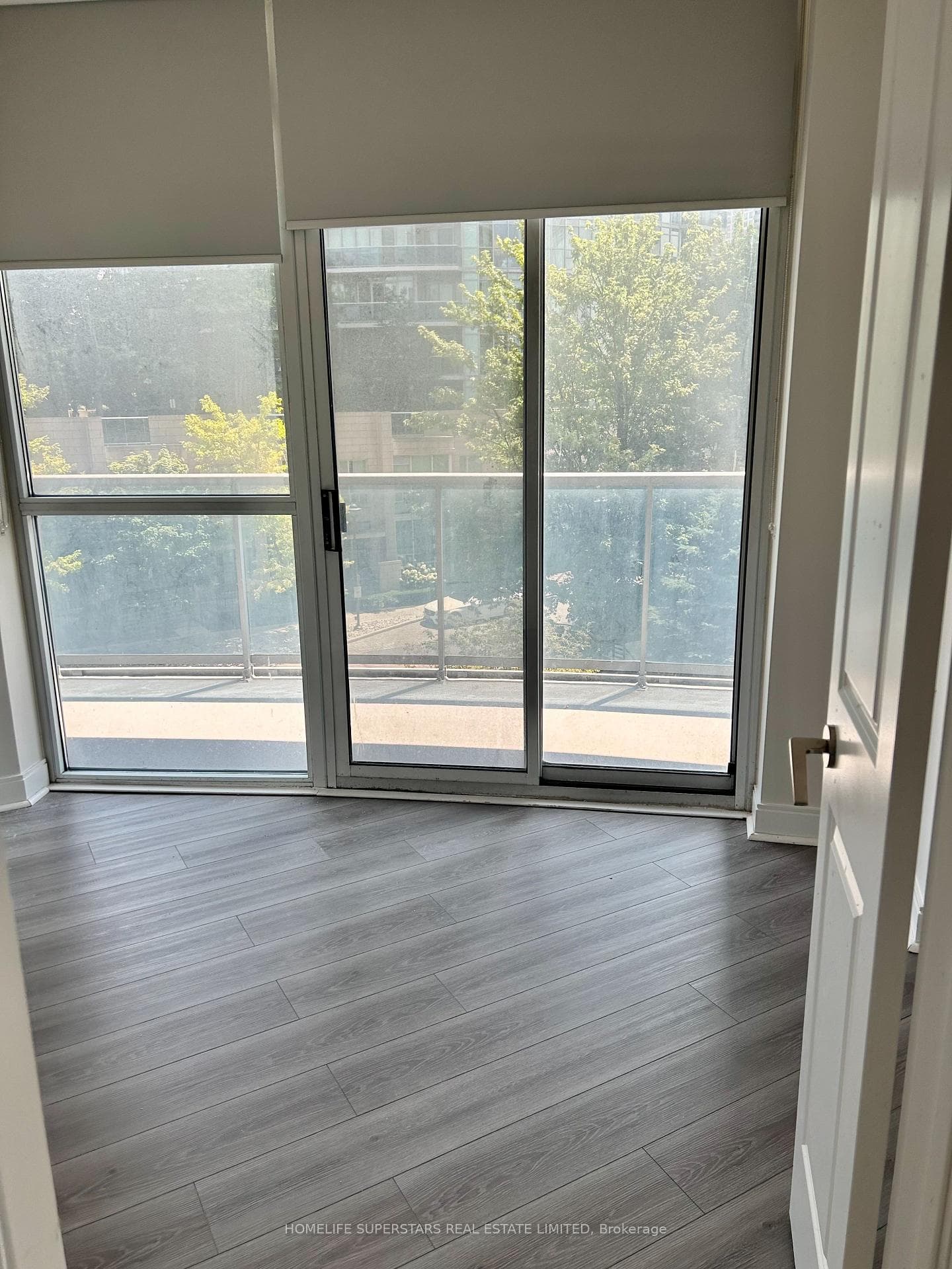 80 Absolute Avenue Unit 306 photo 9
