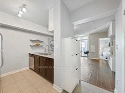 816 Lansdowne Avenue Unit 826 photo 10