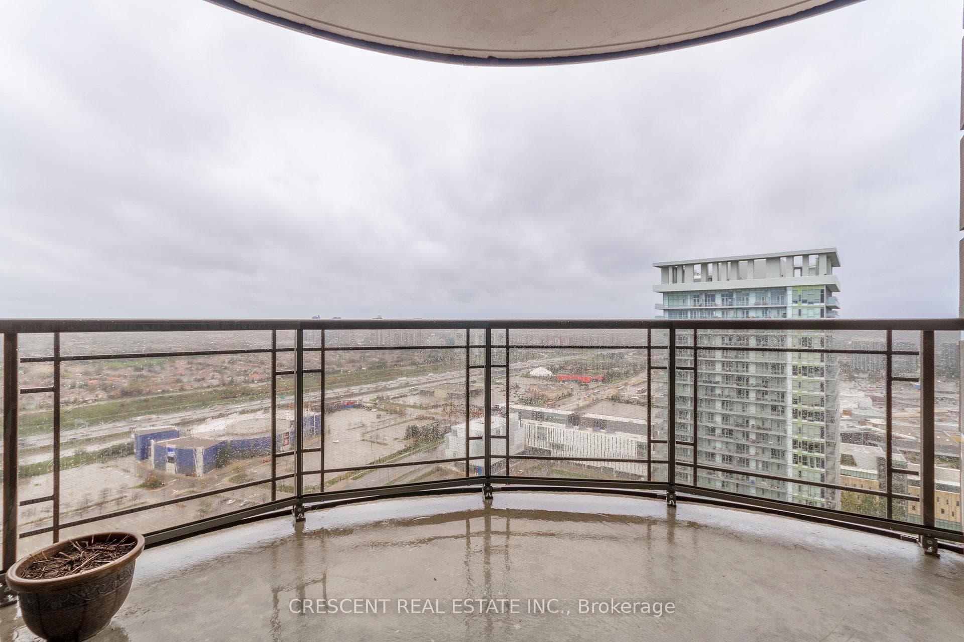 385 Prince Of Wales Drive Unit 3002 photo 19