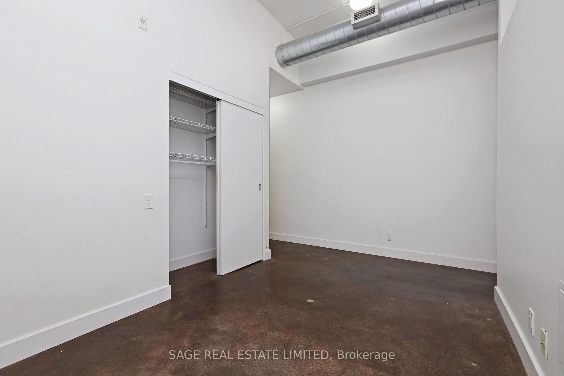 233 Carlaw Avenue Unit 310 photo 24