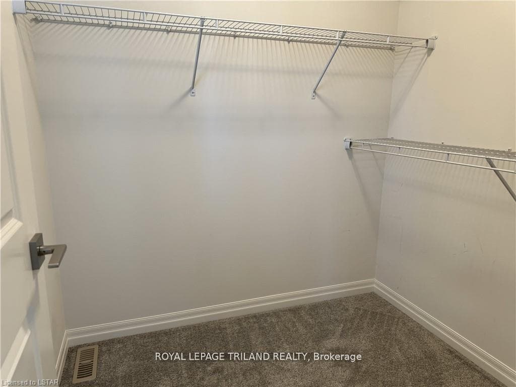 58 Cortland Terrace photo 11