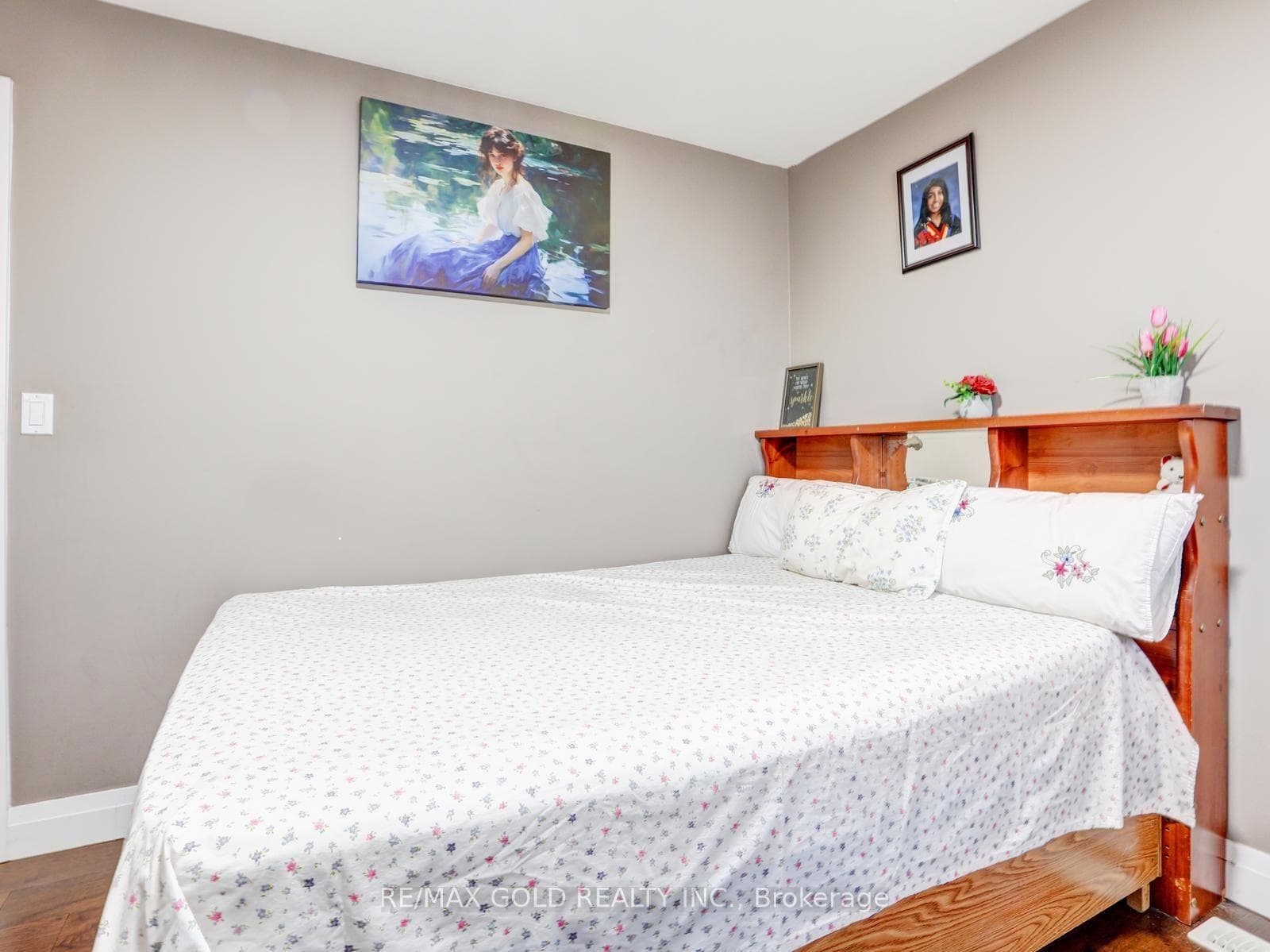 812 Halifax Road photo 33