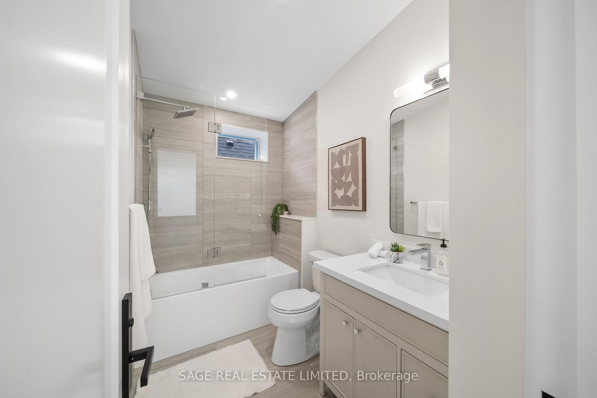116 Lee Avenue photo 33