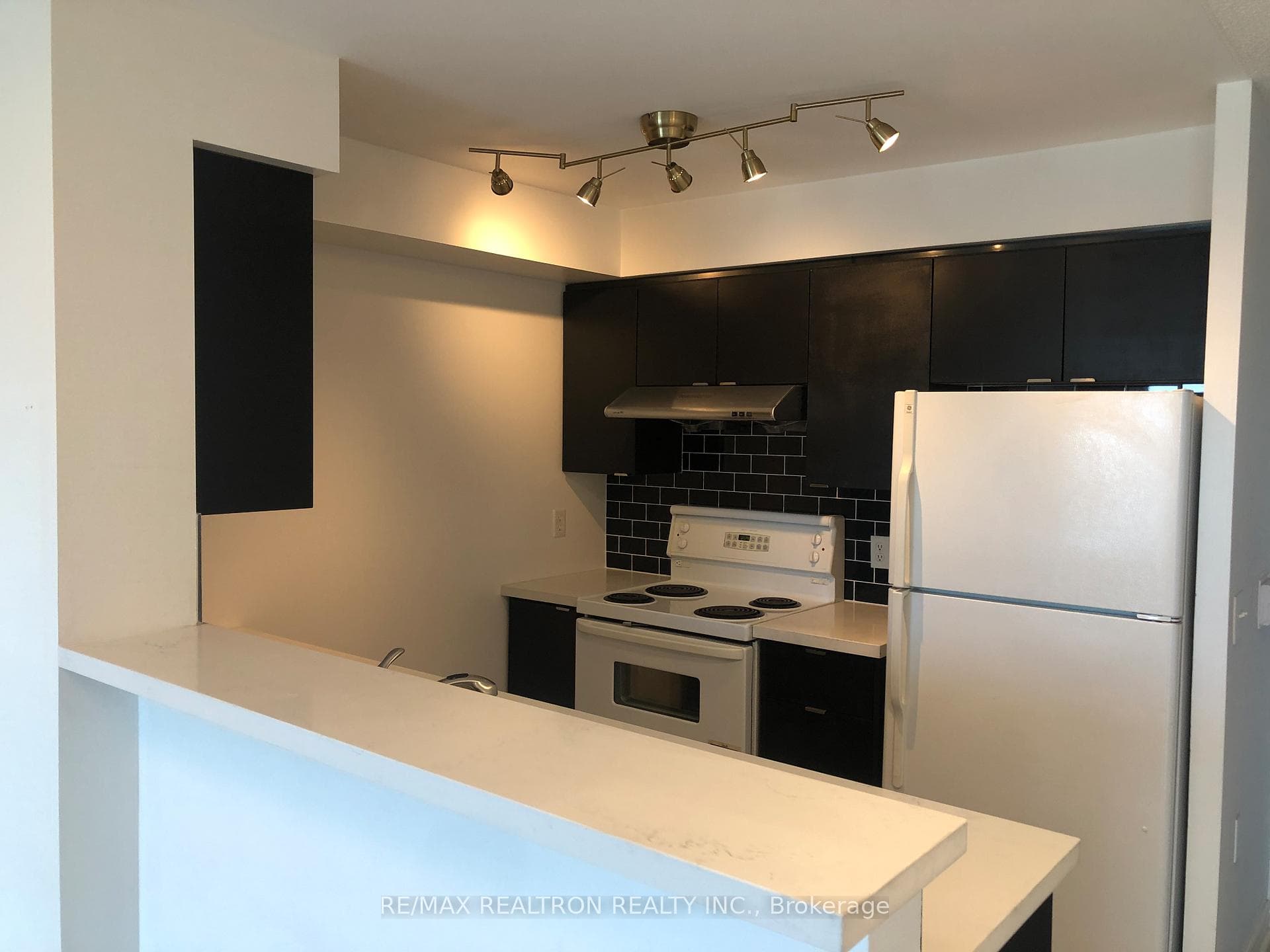 22 Olive Avenue Unit 2507 photo 4