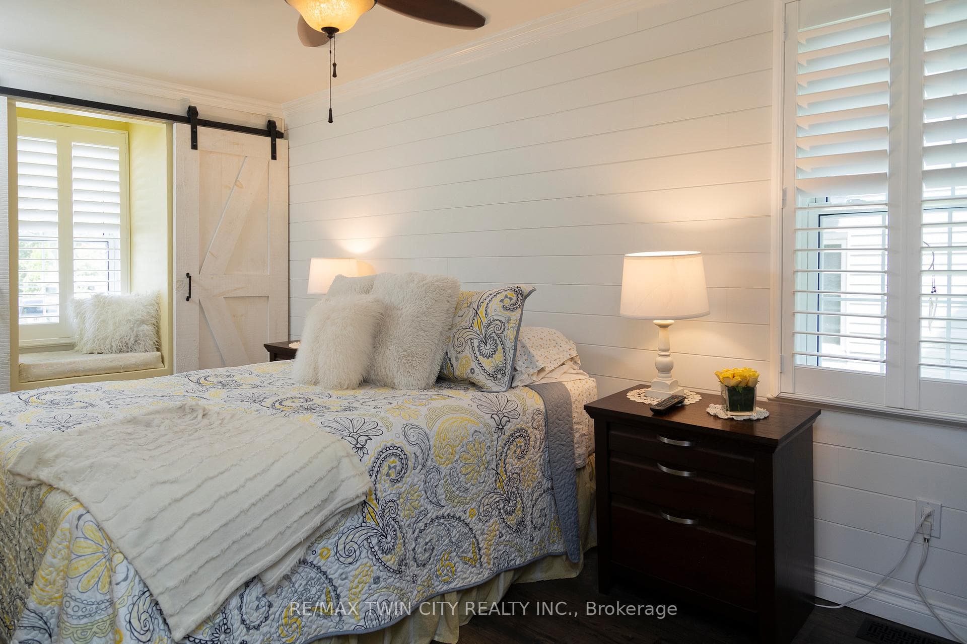 15 LYNDHURST Street photo 12