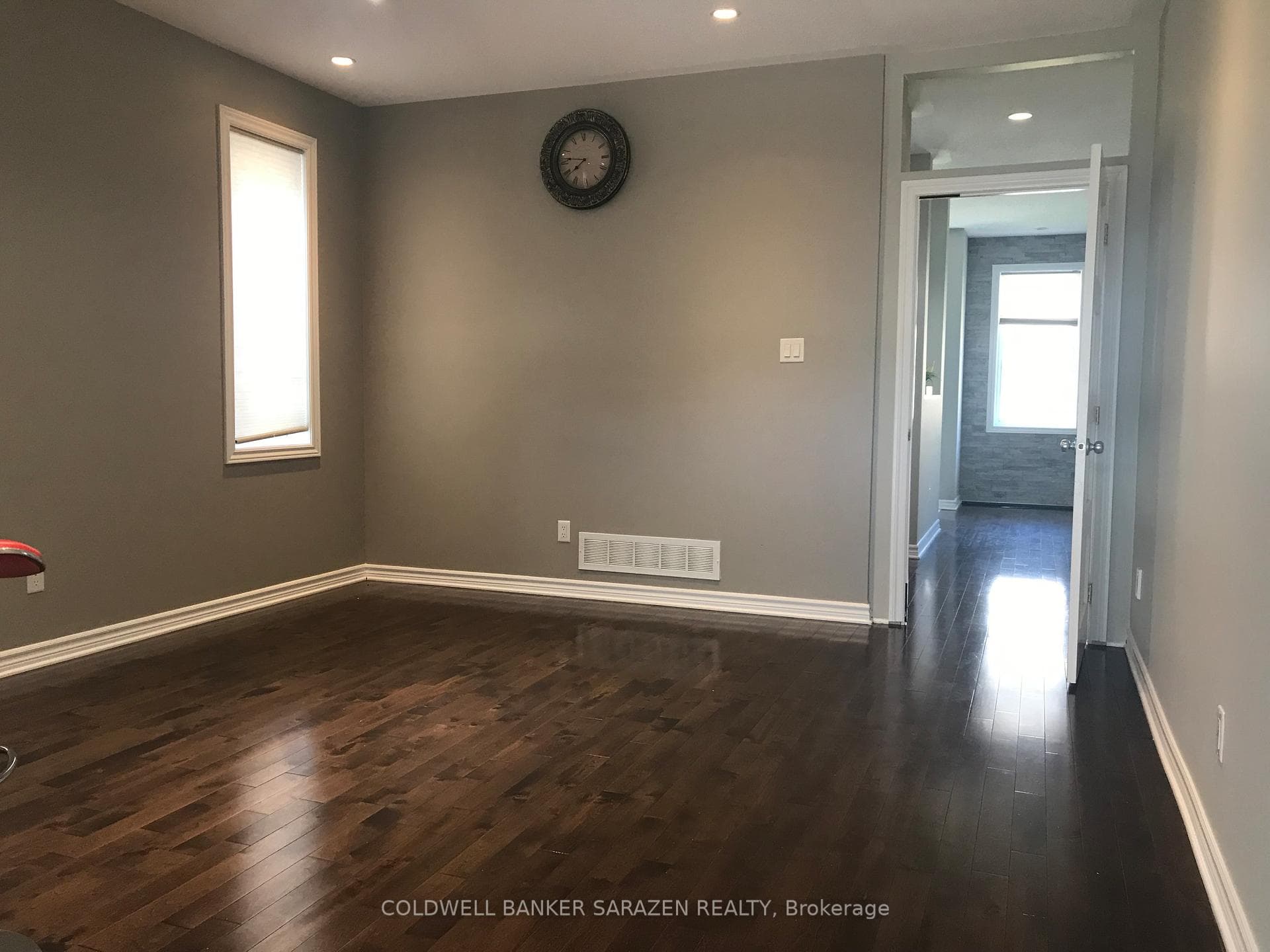 619 Clearbrook Drive photo 5