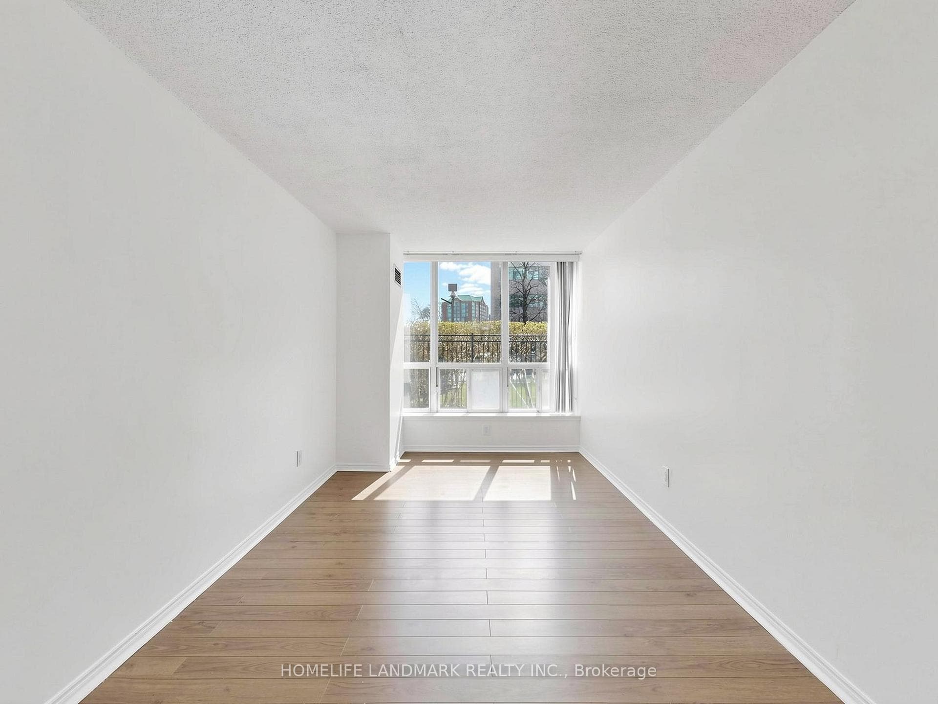 410 Mclevin Avenue Unit 106 photo 20