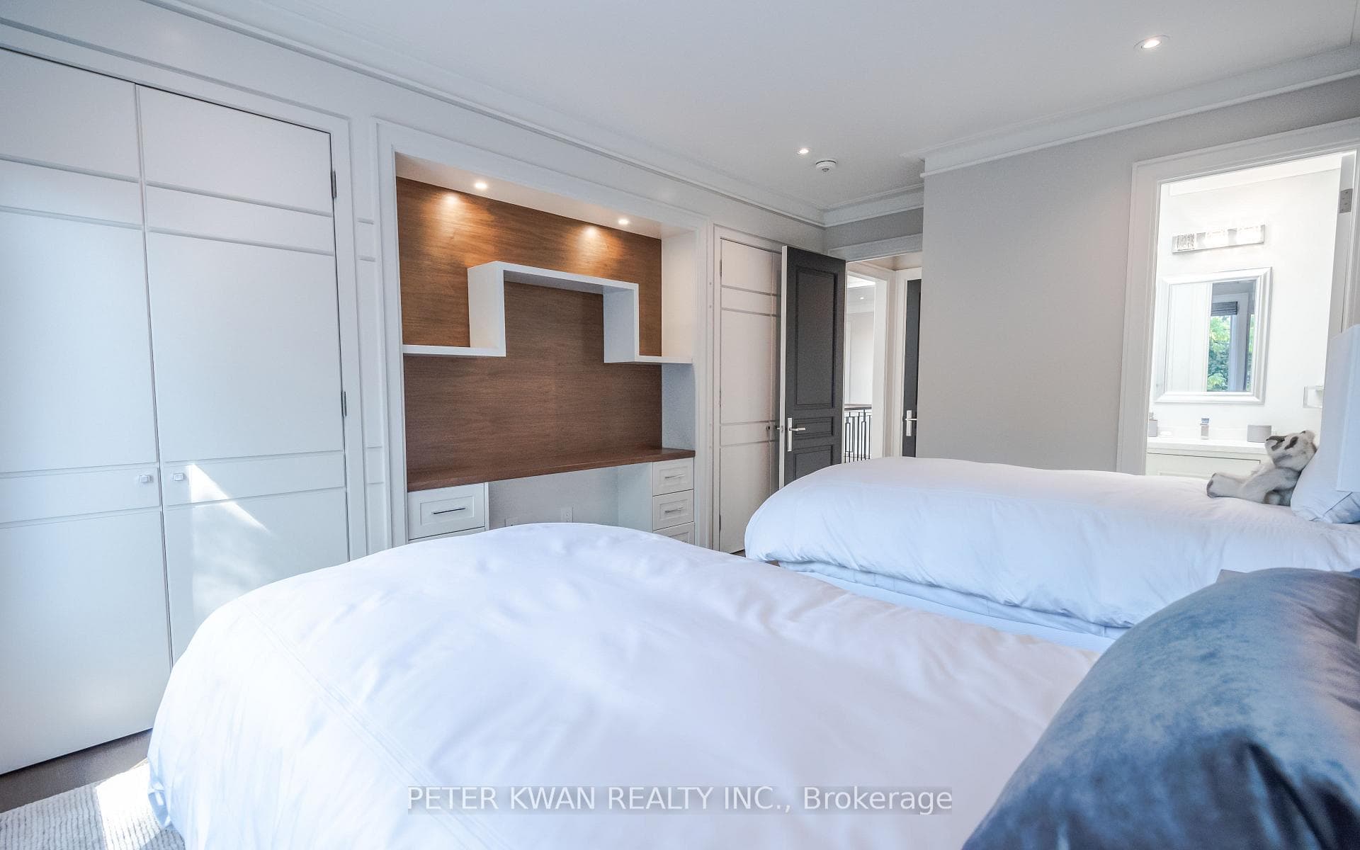 27 Whittaker Crescent photo 14