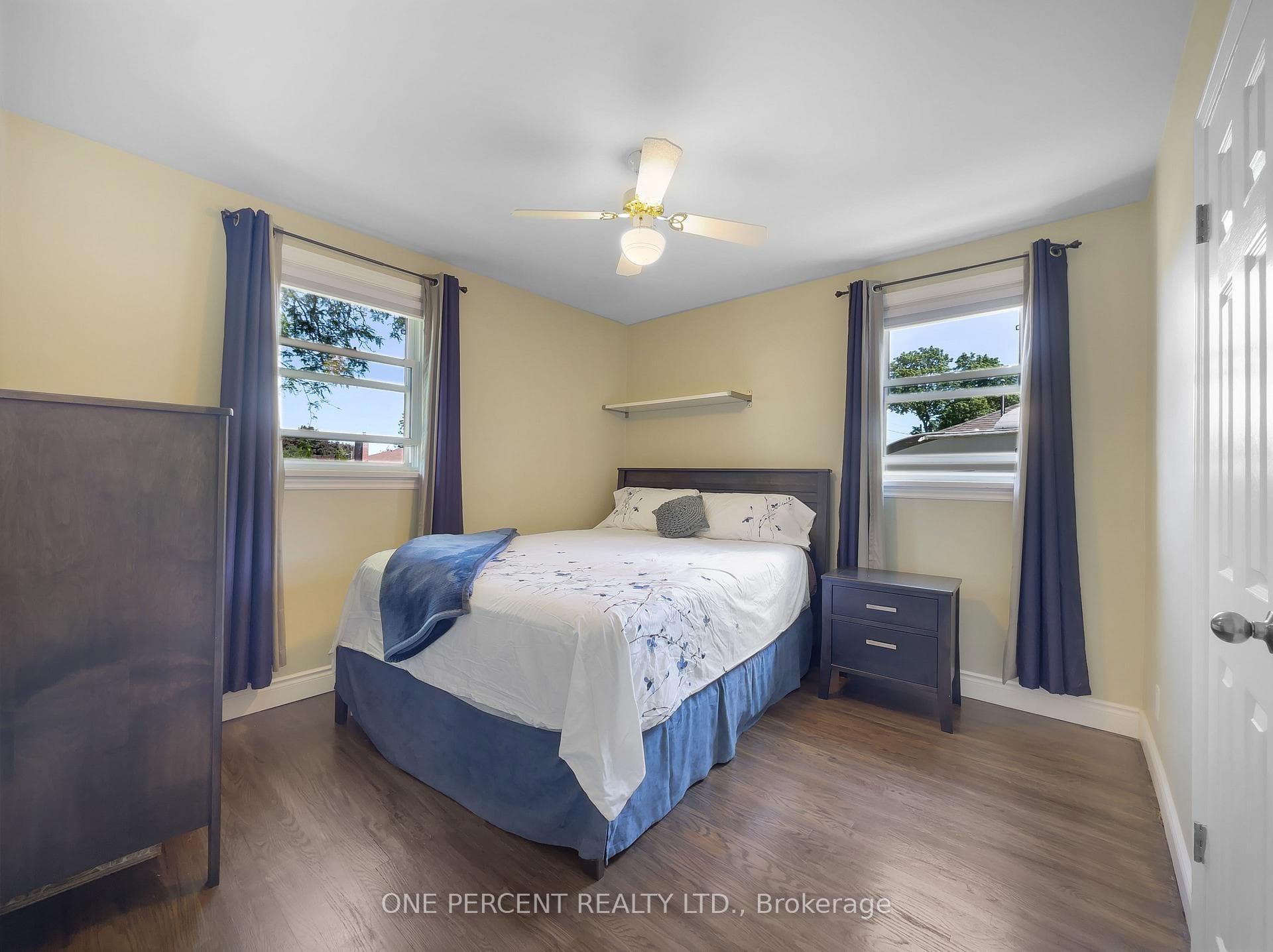 22 BRADGATE Road photo 20