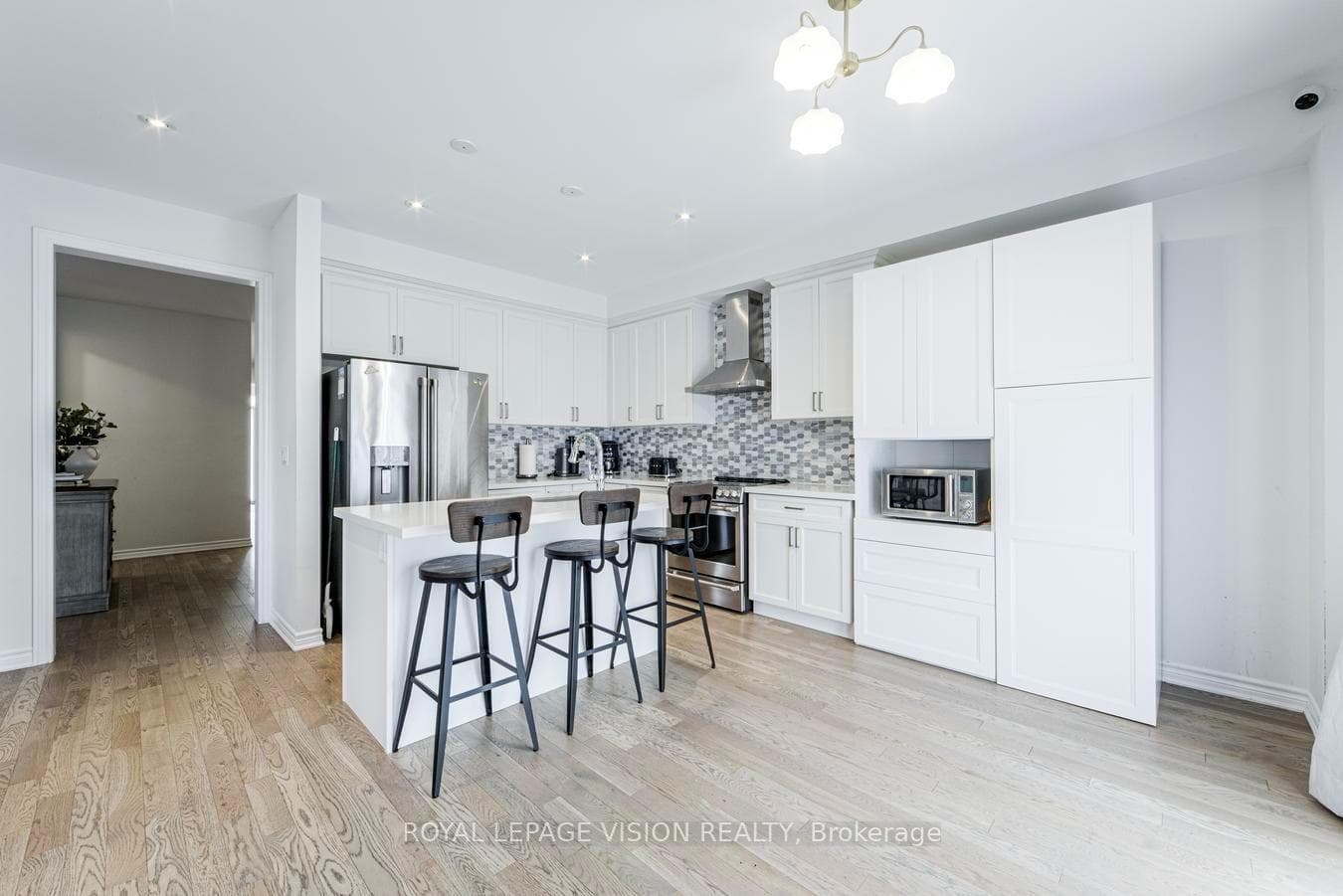 33 Bremner Street photo 16