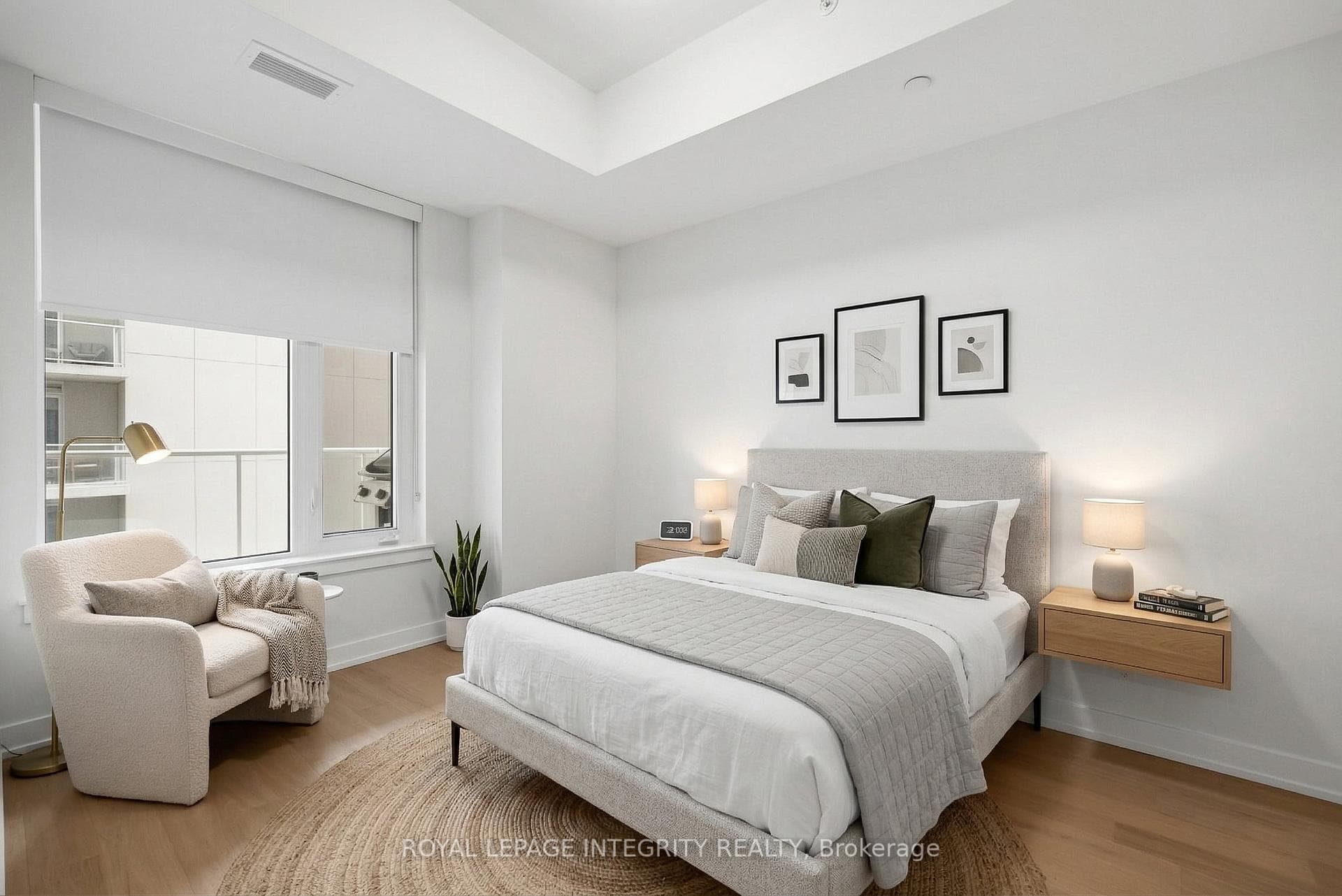 530 De Mazenod Avenue Unit 612 photo 23