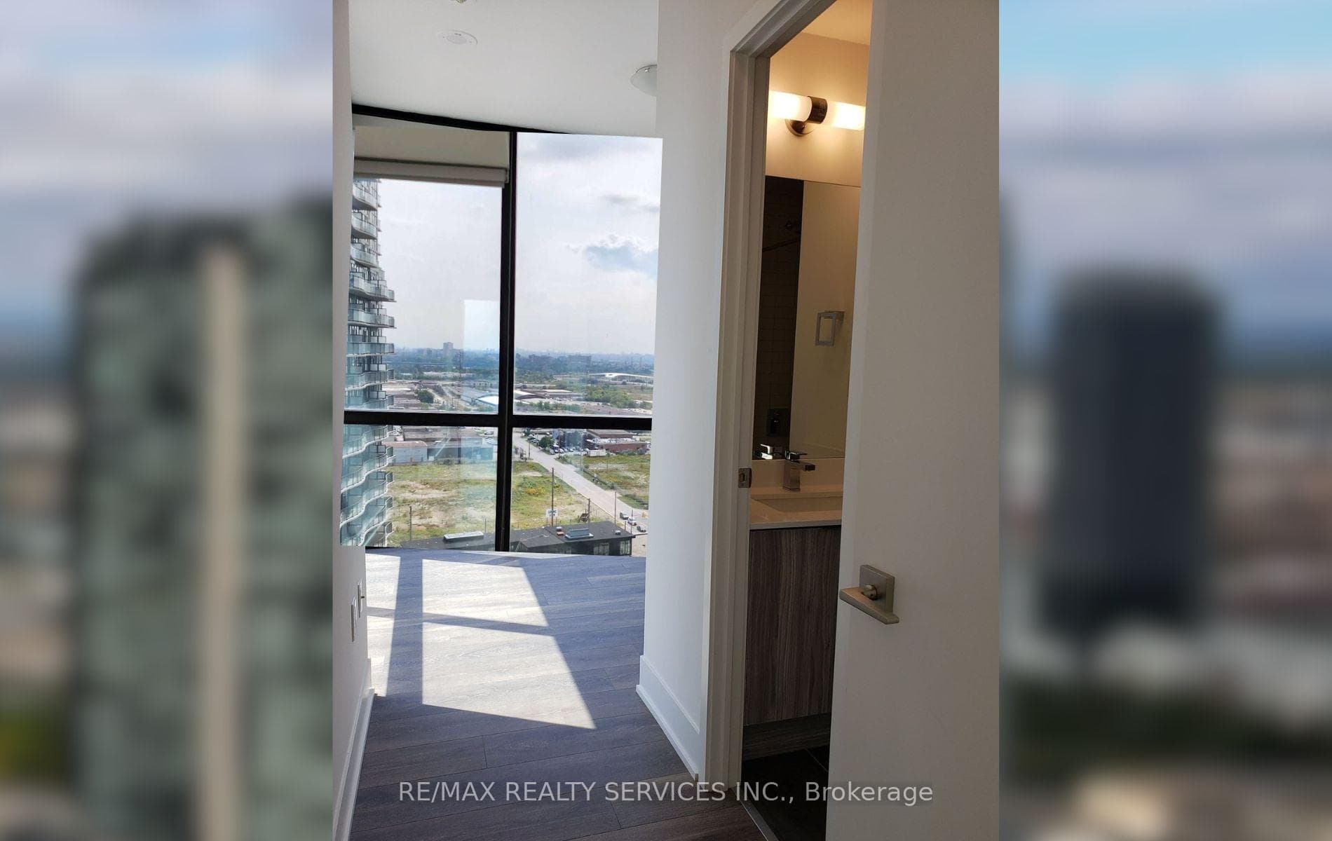 2908 Highway 7 Road Unit 1803 photo 13