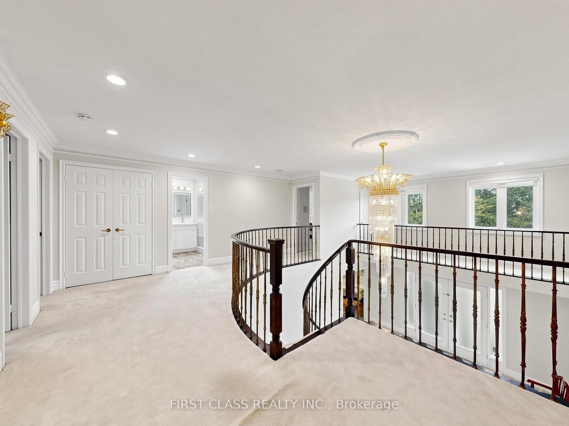 9 Westpoint Court photo 19