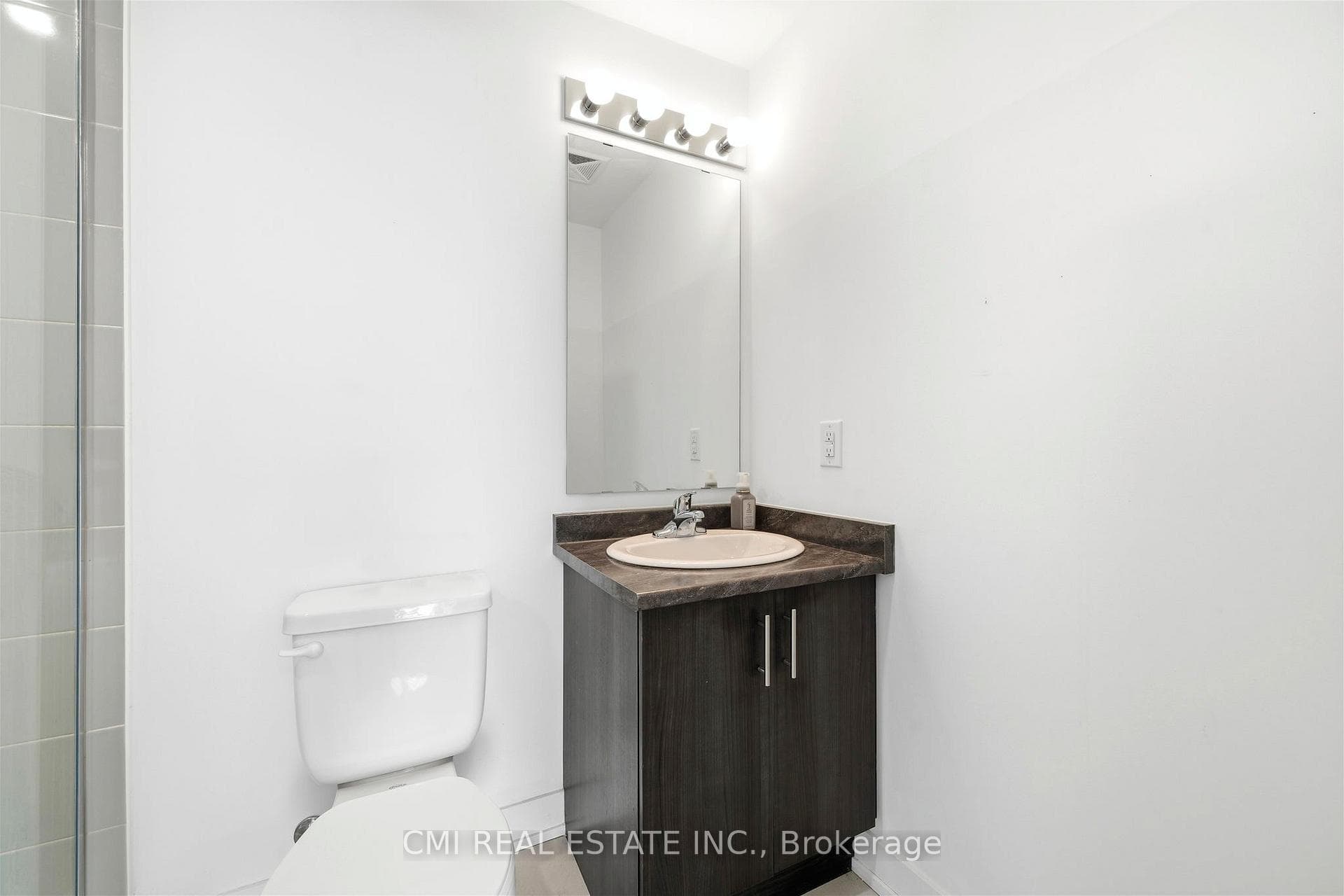 4 Spice Way Unit 501 photo 25