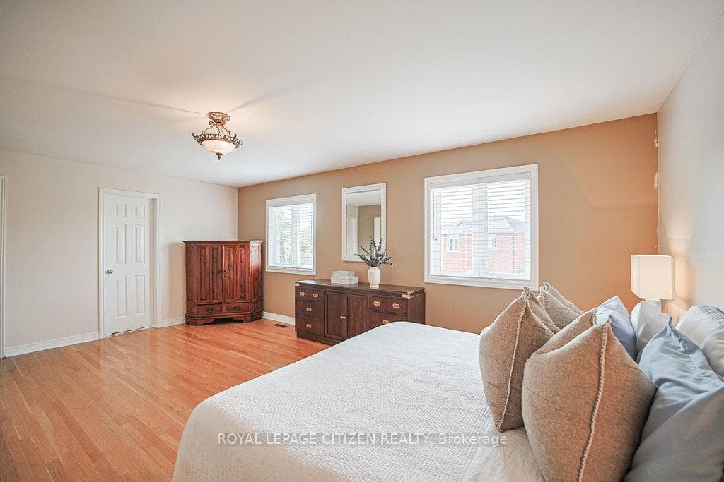 31 Burnhaven Avenue photo 24