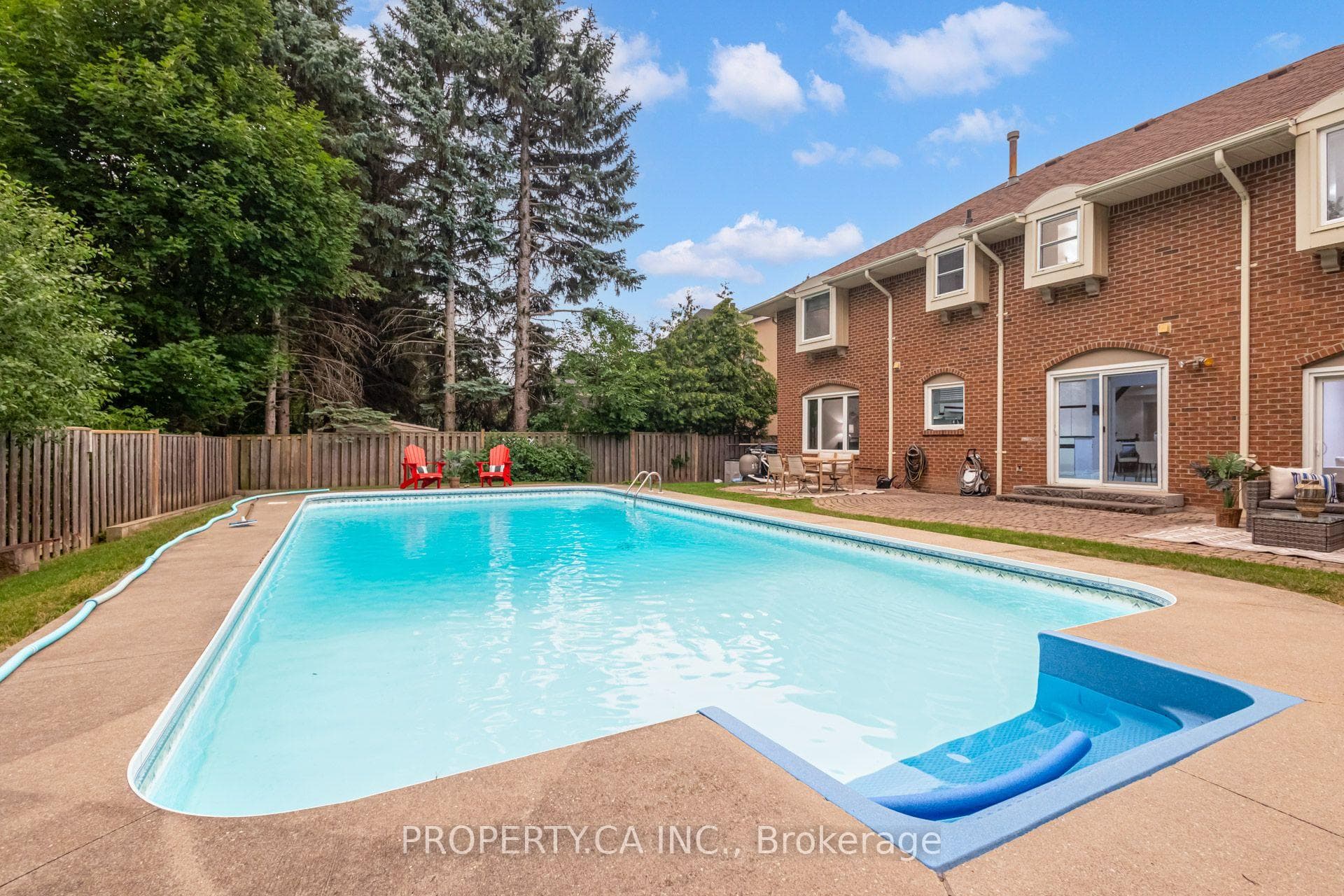 143 Cambridge Crescent photo 49