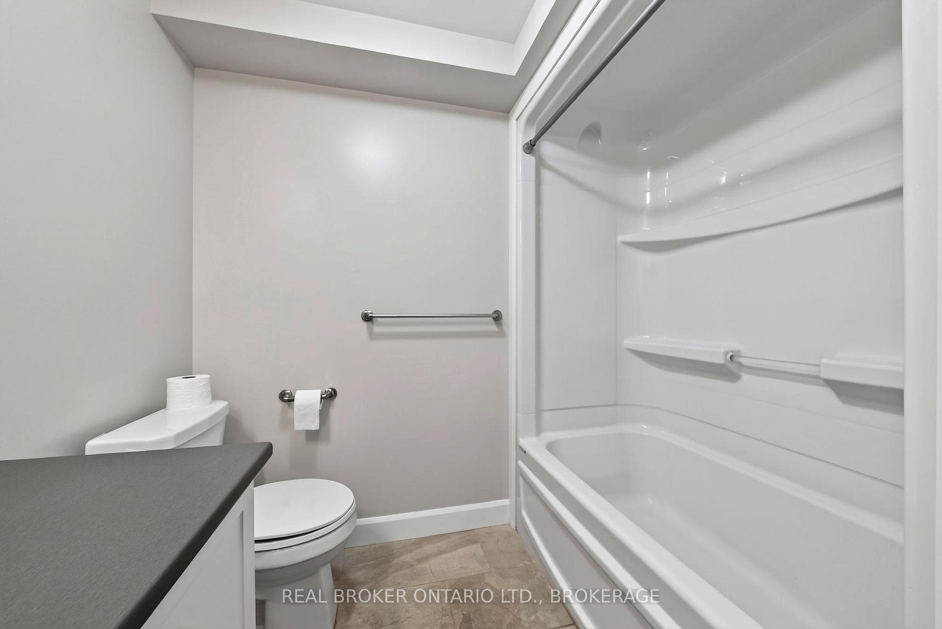 2199 Burke Avenue photo 35
