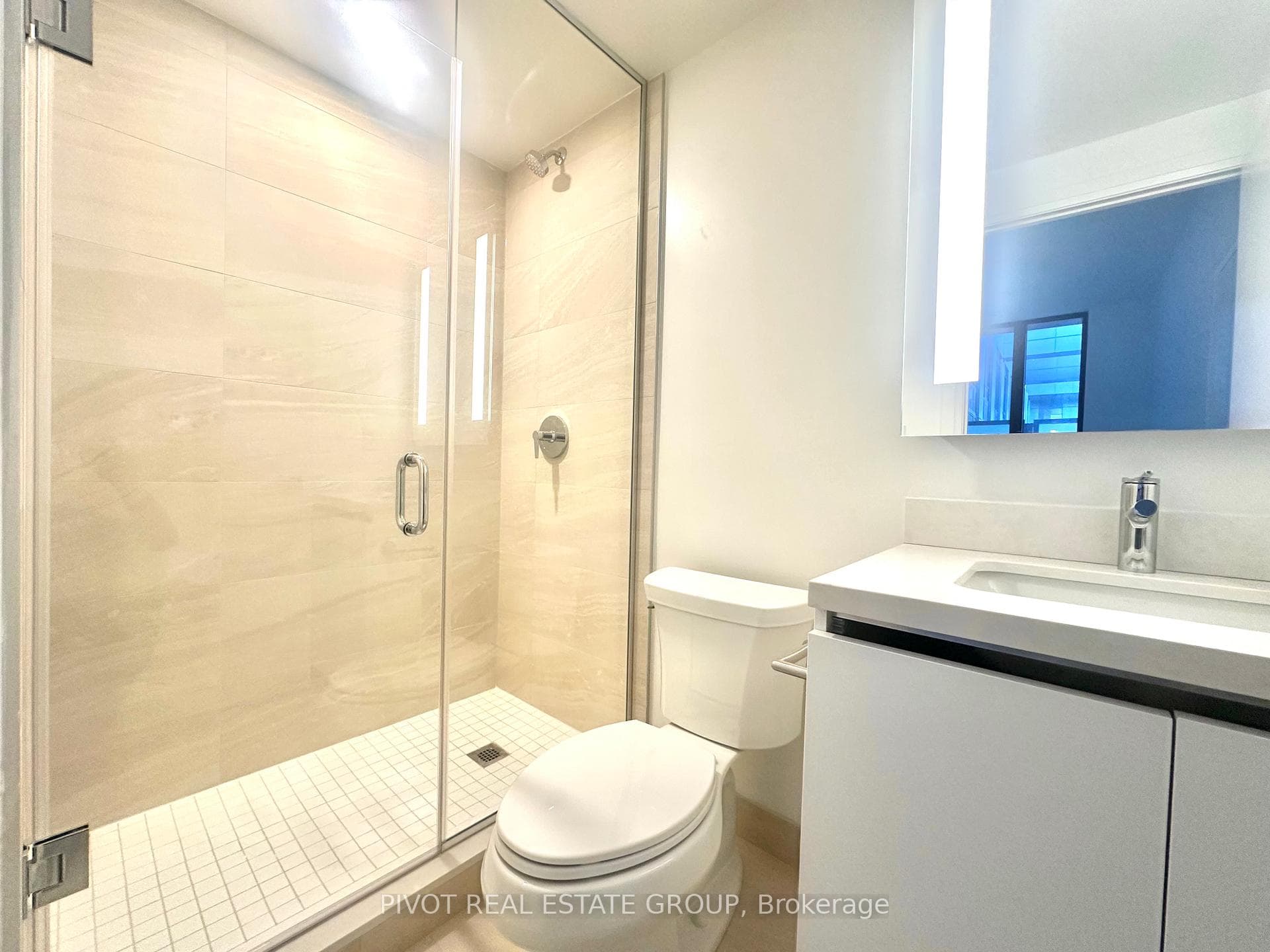 2 Erskine Road Unit 316 photo 8
