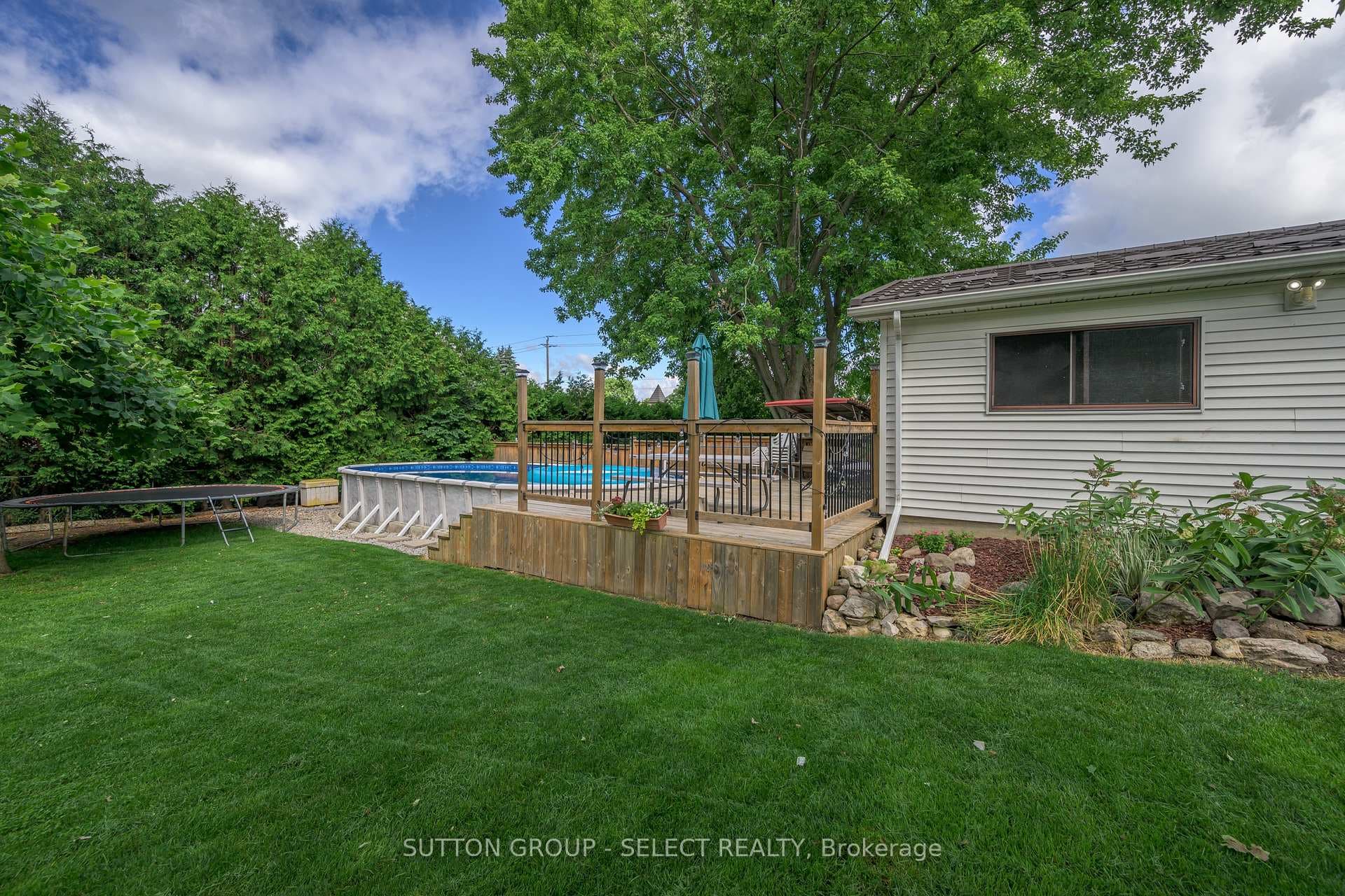379 Briarhill Avenue photo 6