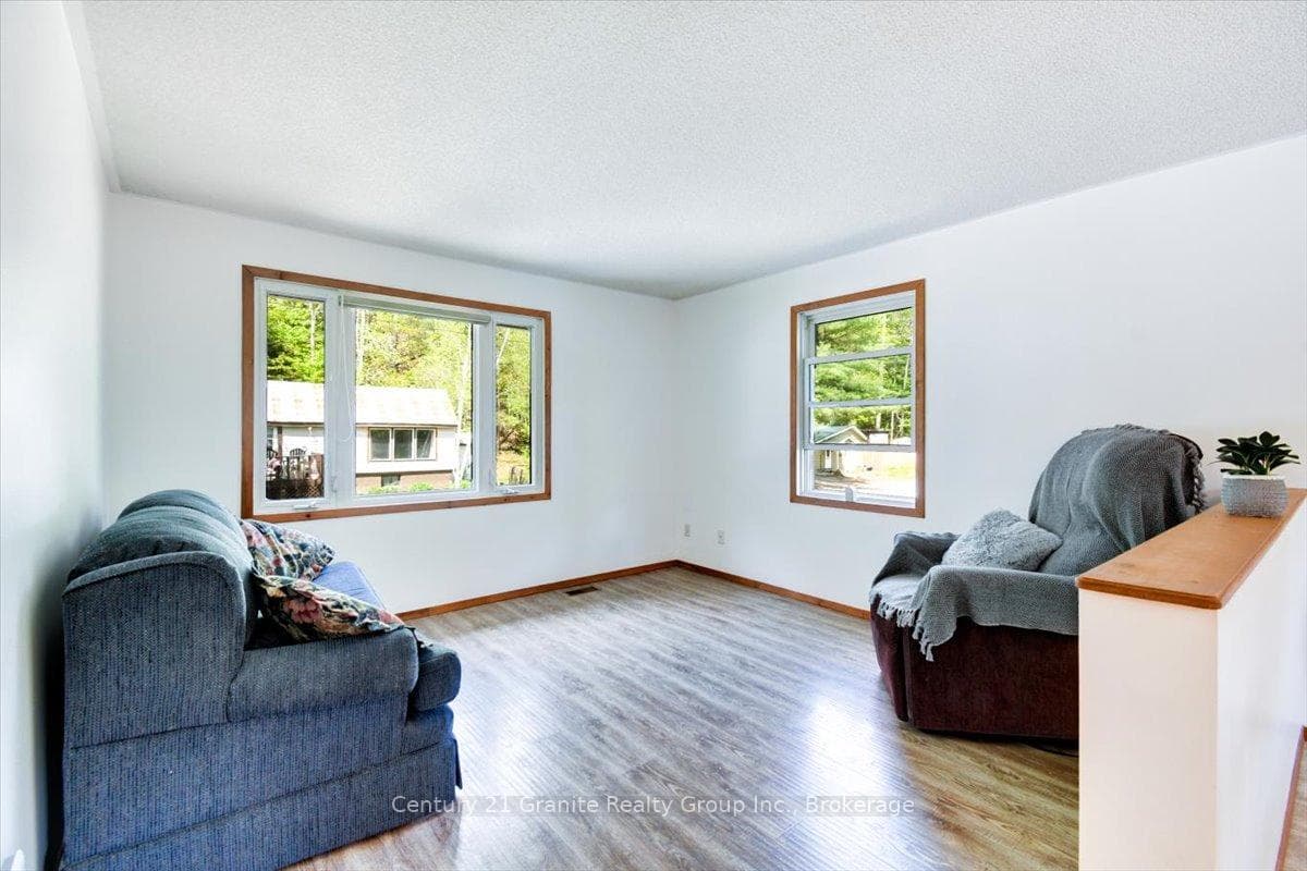 66 Hastings Street photo 11