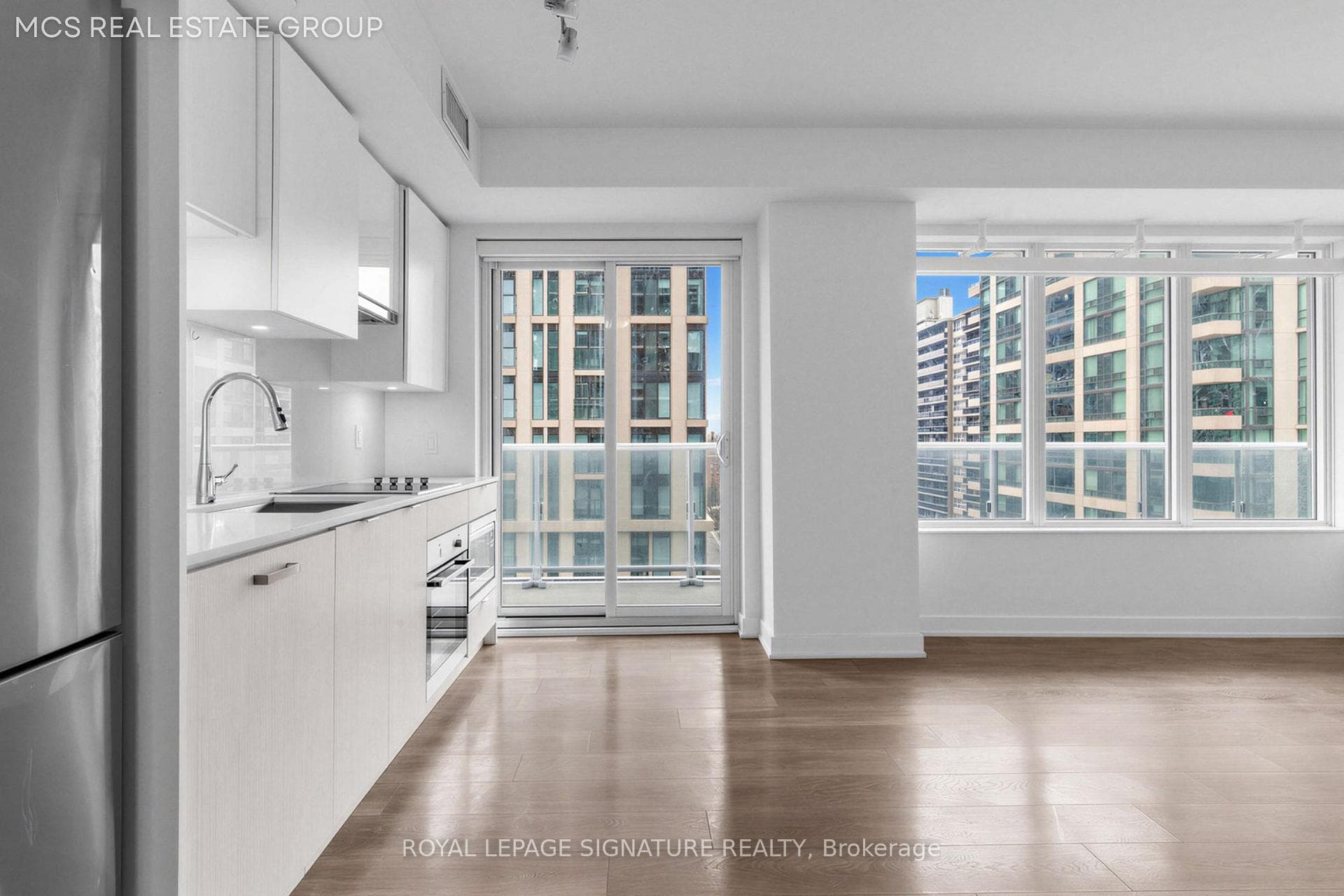 99 Broadway Avenue Unit 1210 photo 14