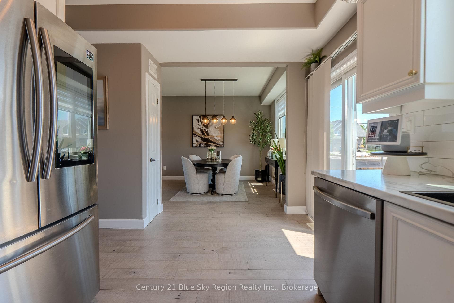 493 Norman Avenue photo 28