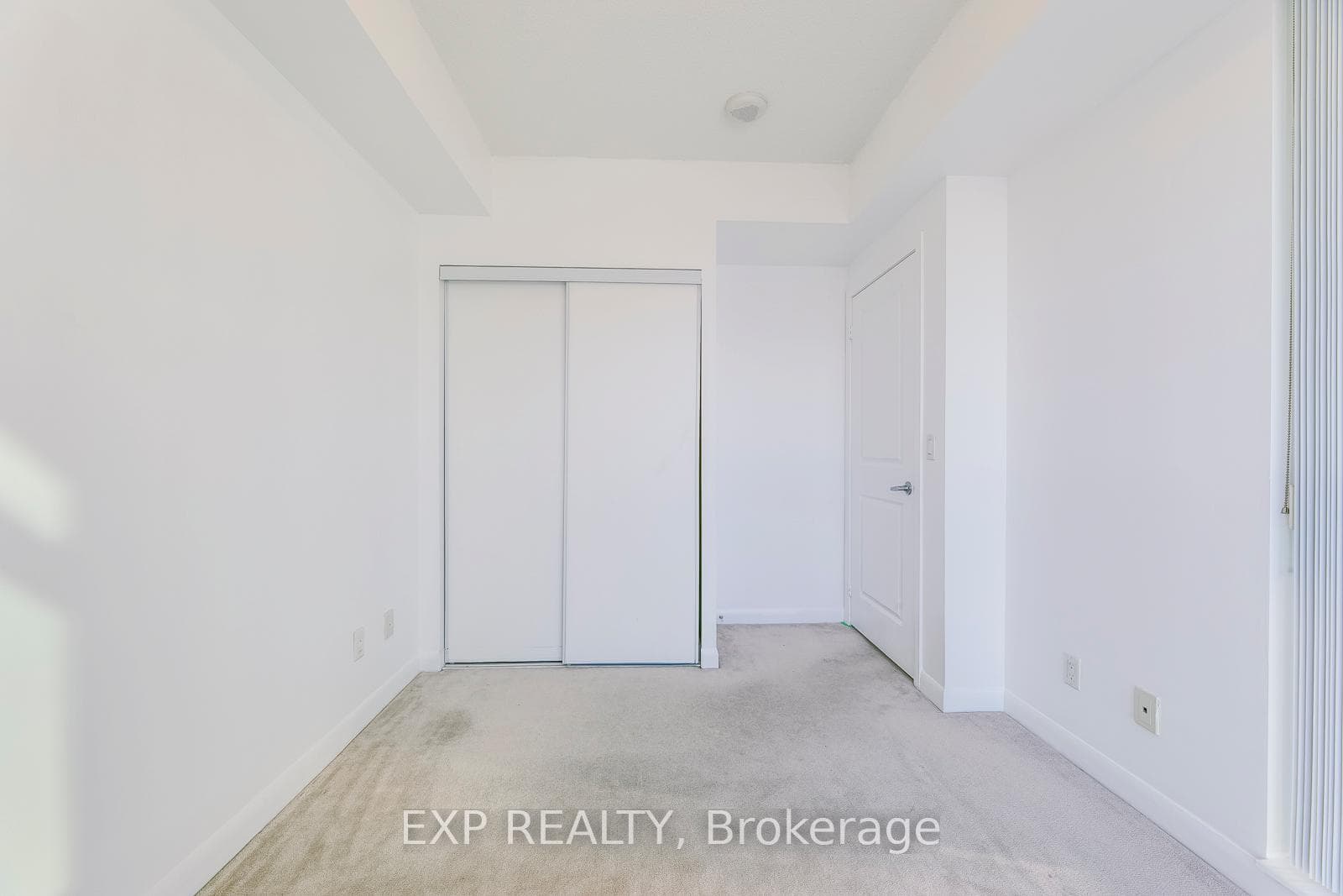 215 Sherway Gardens Road Unit 1501 photo 22