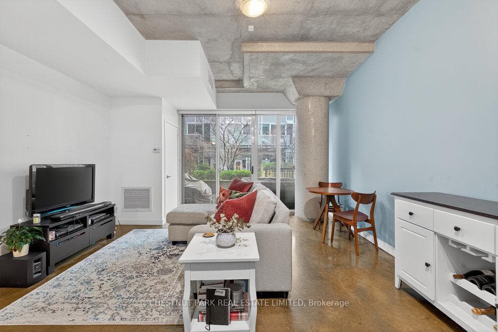 201 Carlaw Avenue Unit 103 photo 7
