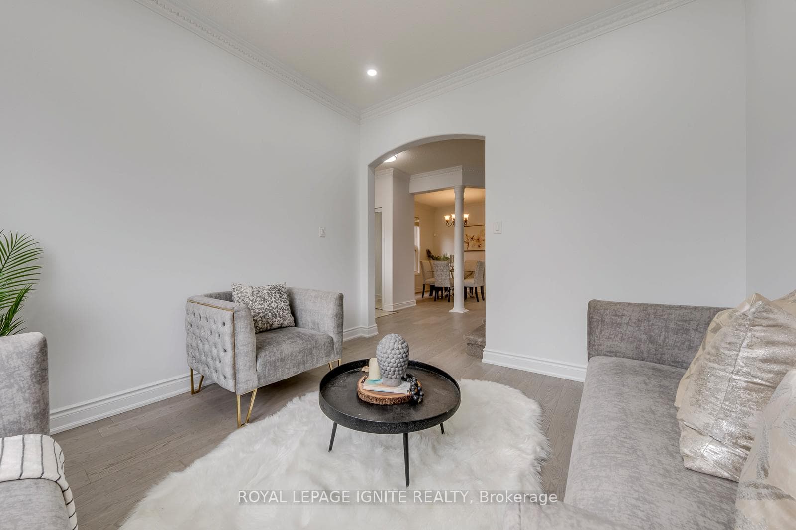 928 Philbrook Drive photo 8
