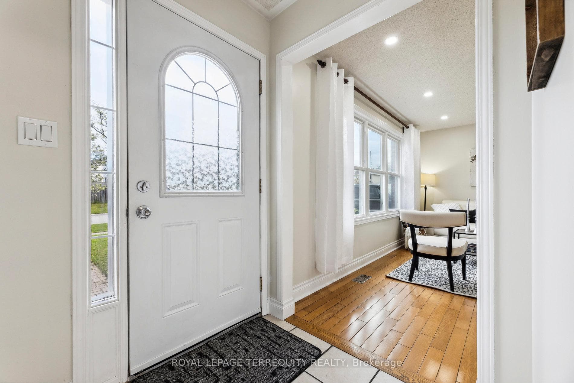 65 Overbank Drive photo 3
