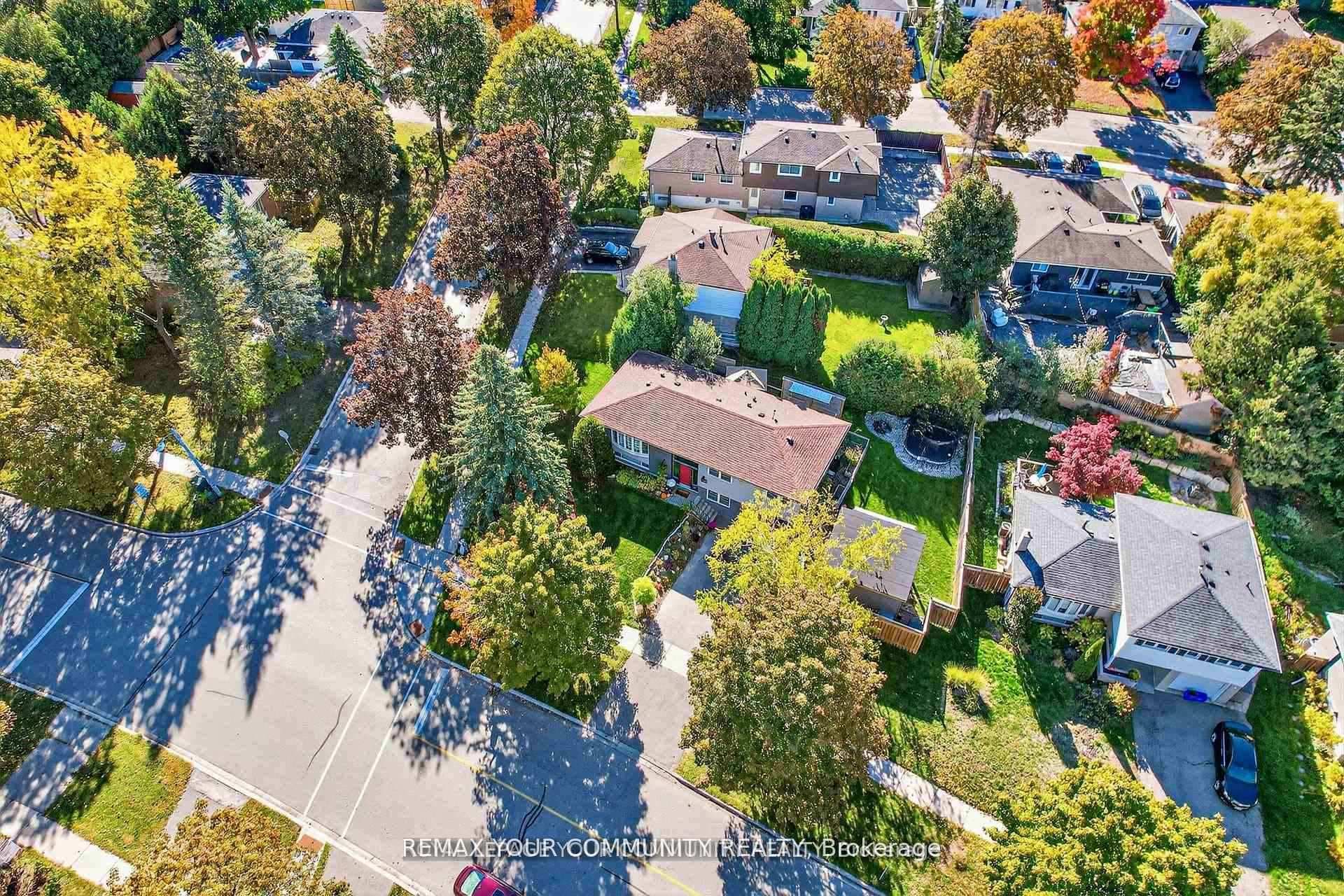 105 Orchard Heights Boulevard photo 32