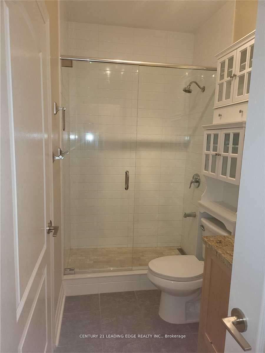 44 Bond Street Unit 609 photo 11