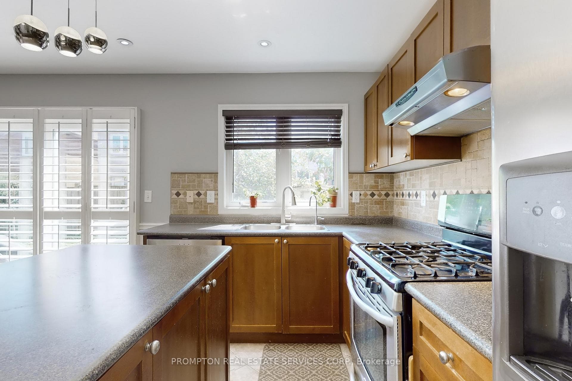 49 Walter Sangster Road photo 22
