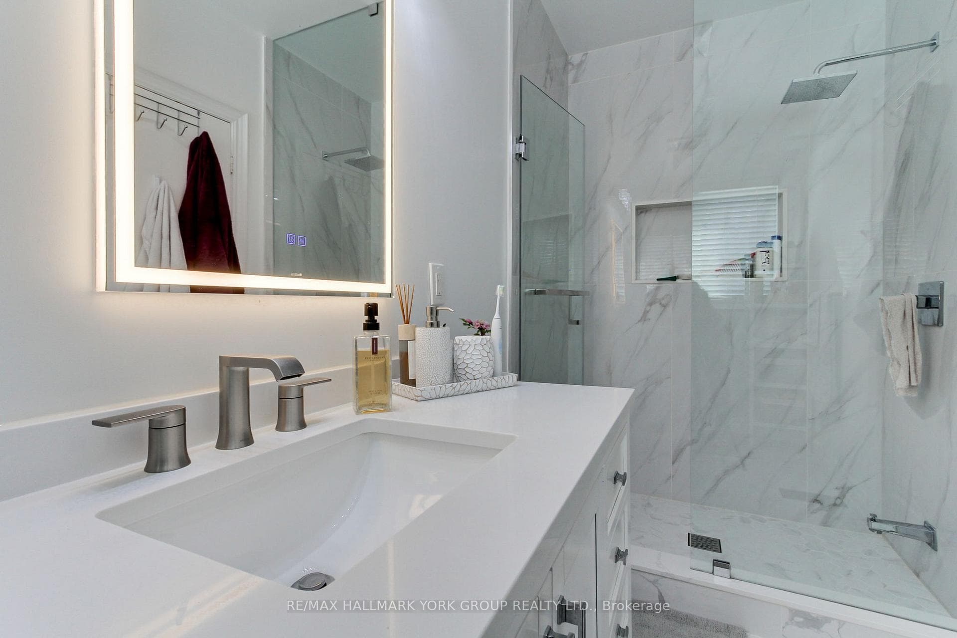 Primary 3 Pcs Ensuite 2 of 2